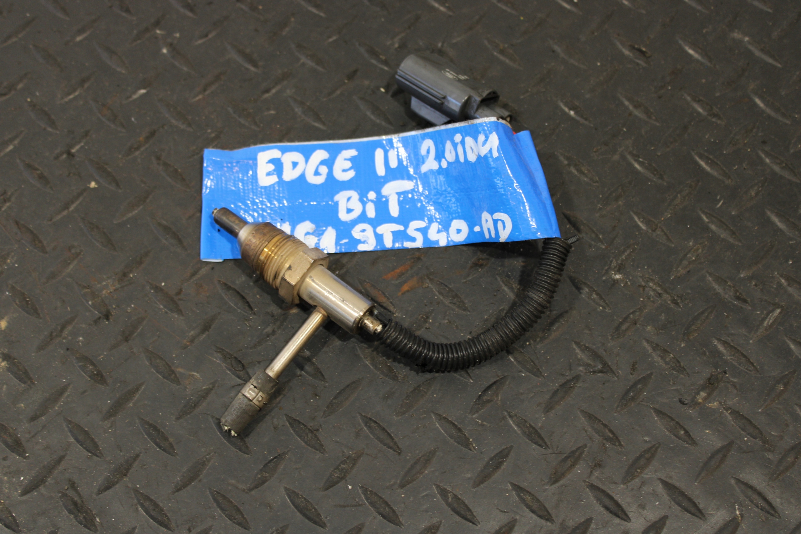 Injecteur ADBLUE FORD EDGE MK2 E1G1-9T540-AD