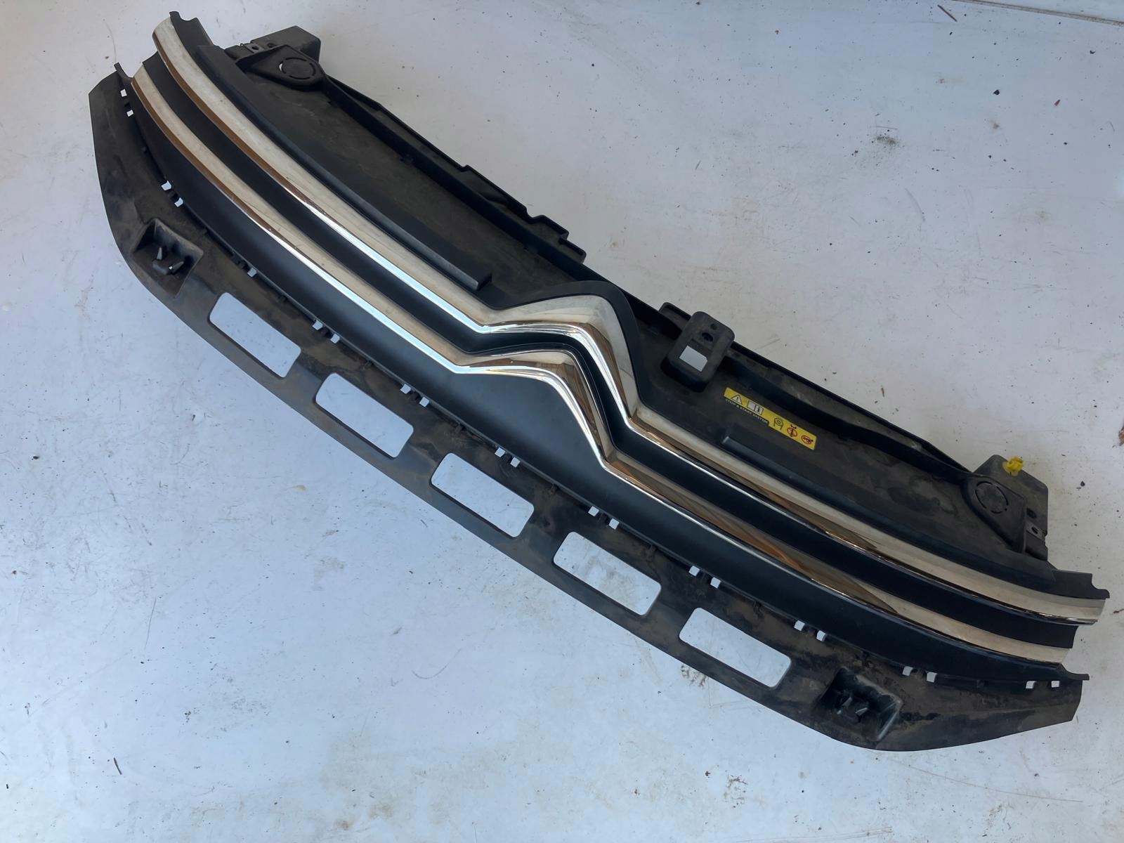 Citroen C3 Kühlergrill FRONTGRILL Kühlergitter 9812063477 - Thumbnail 1