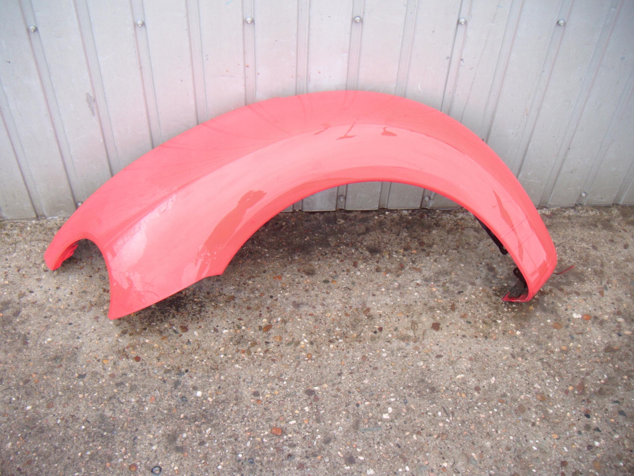 VW NEW BEETLE 1997 - 2010 2.0B BŁOTNIK LEWY PRZÓD LEWY PRZEDNI