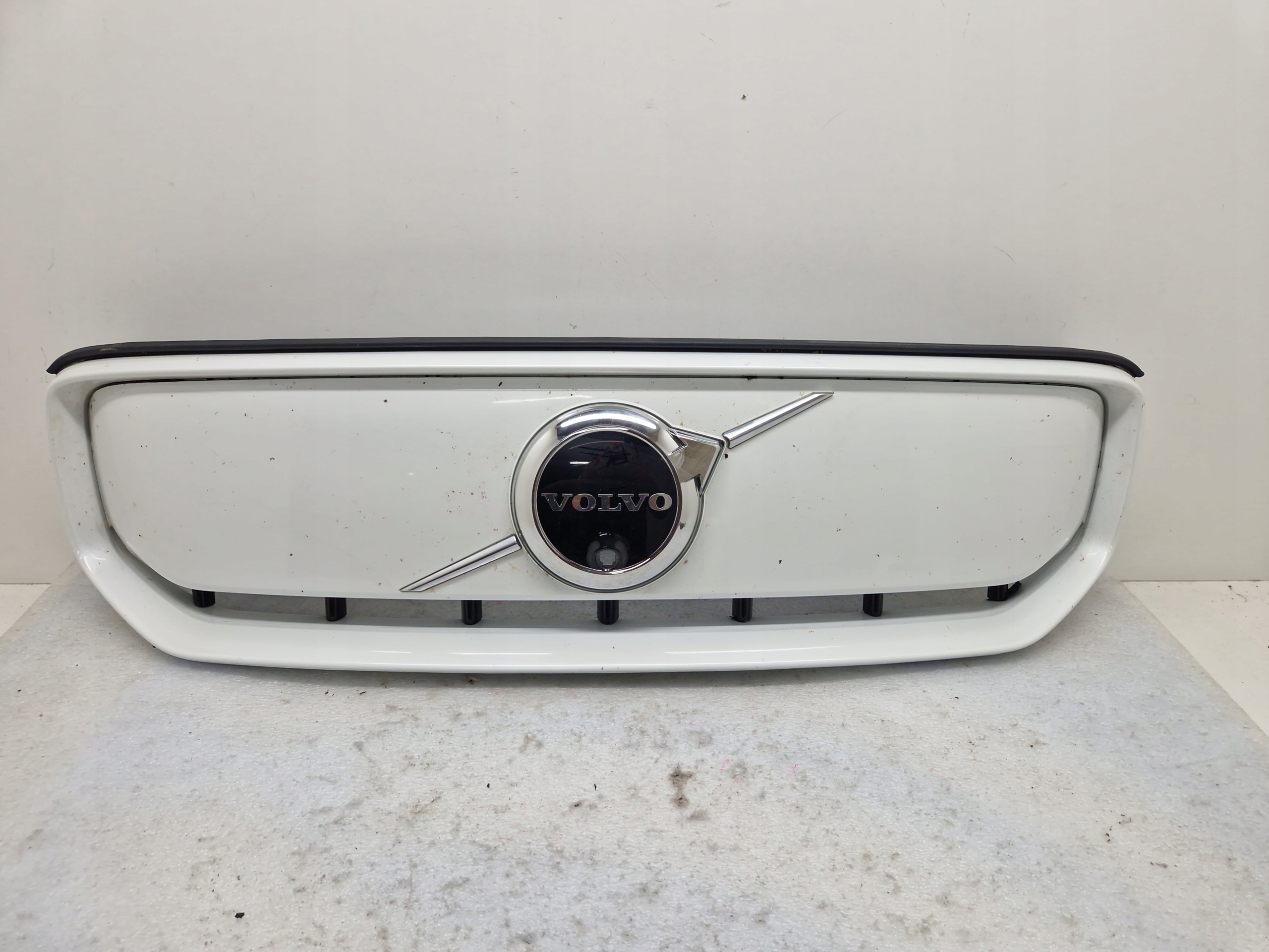 GRILL ATRAPA VOLVO XC40 EV400 RECHARGE KAMERA RADAR 2020-2022 32228390