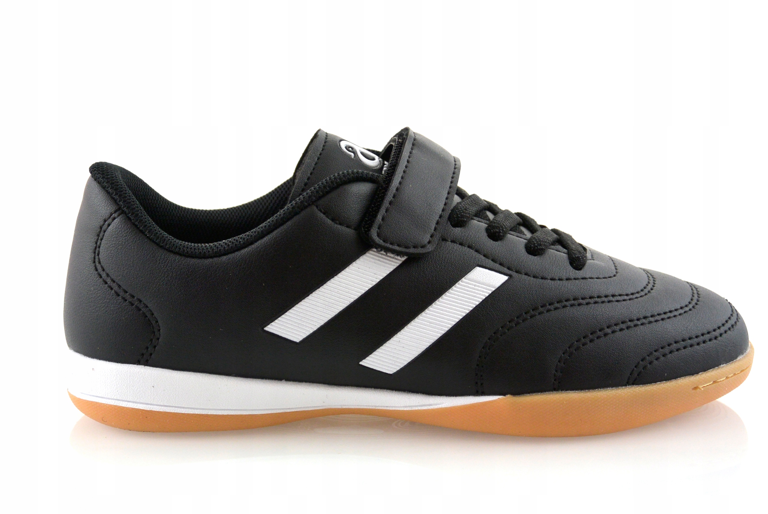 CZARNE DZIECIĘCE HALÓWKI SPORTOWE OBUWIE HALOWE PIŁKARSKIE NA ORLIK N r 36 Kod producenta 002609r