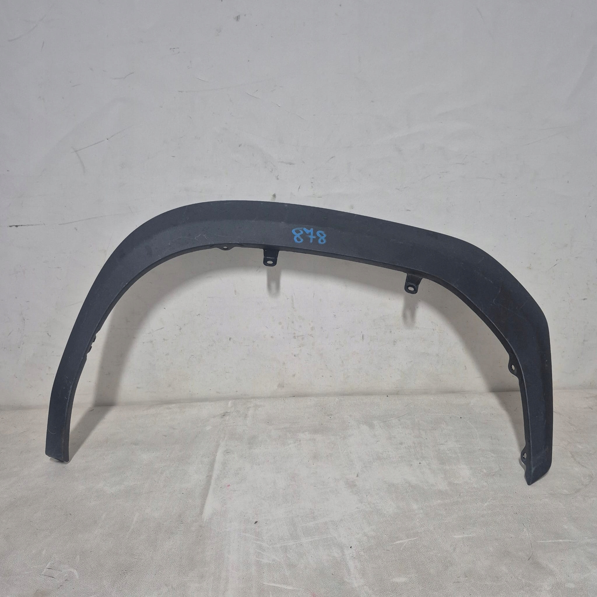 TOYOTA YARIS CROSS 20-> moulding cap left front