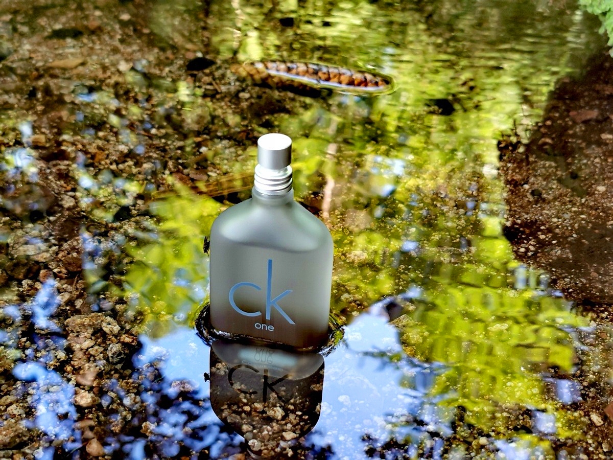 CALVIN KLEIN CK ONE EDT 100ML FLAKON Z ATOMIZEREM Pojemność opakowania 100 ml