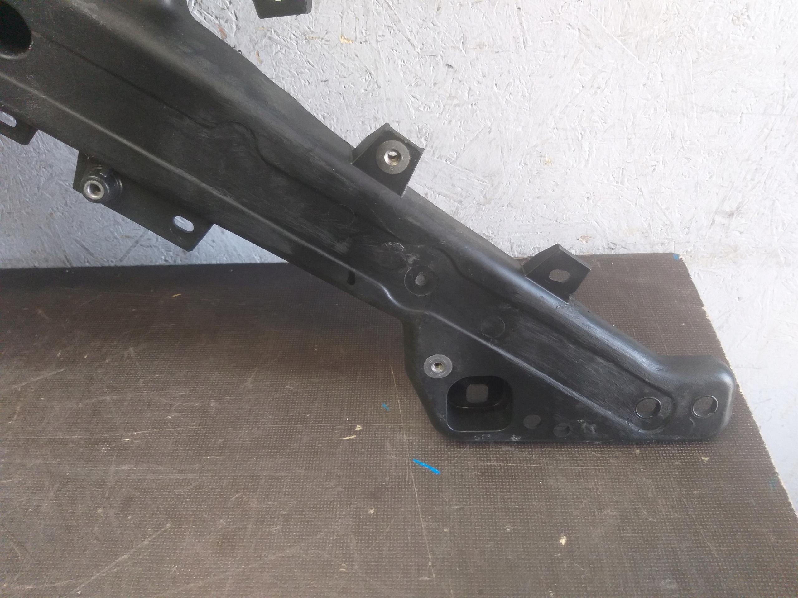 support panel for radiators TESLA III 3 1610866-00-A