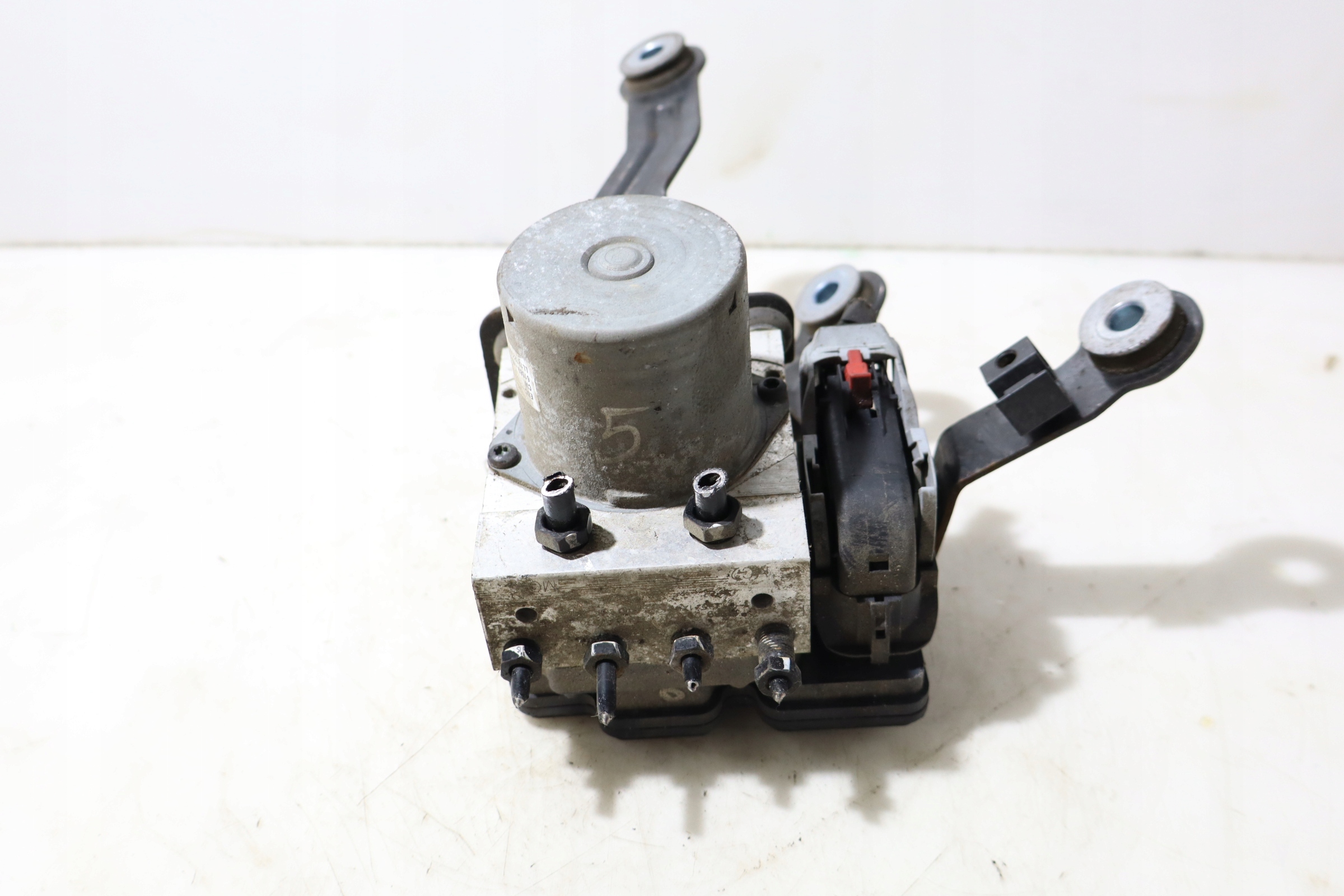 насос ABS kia VENGA 1.6