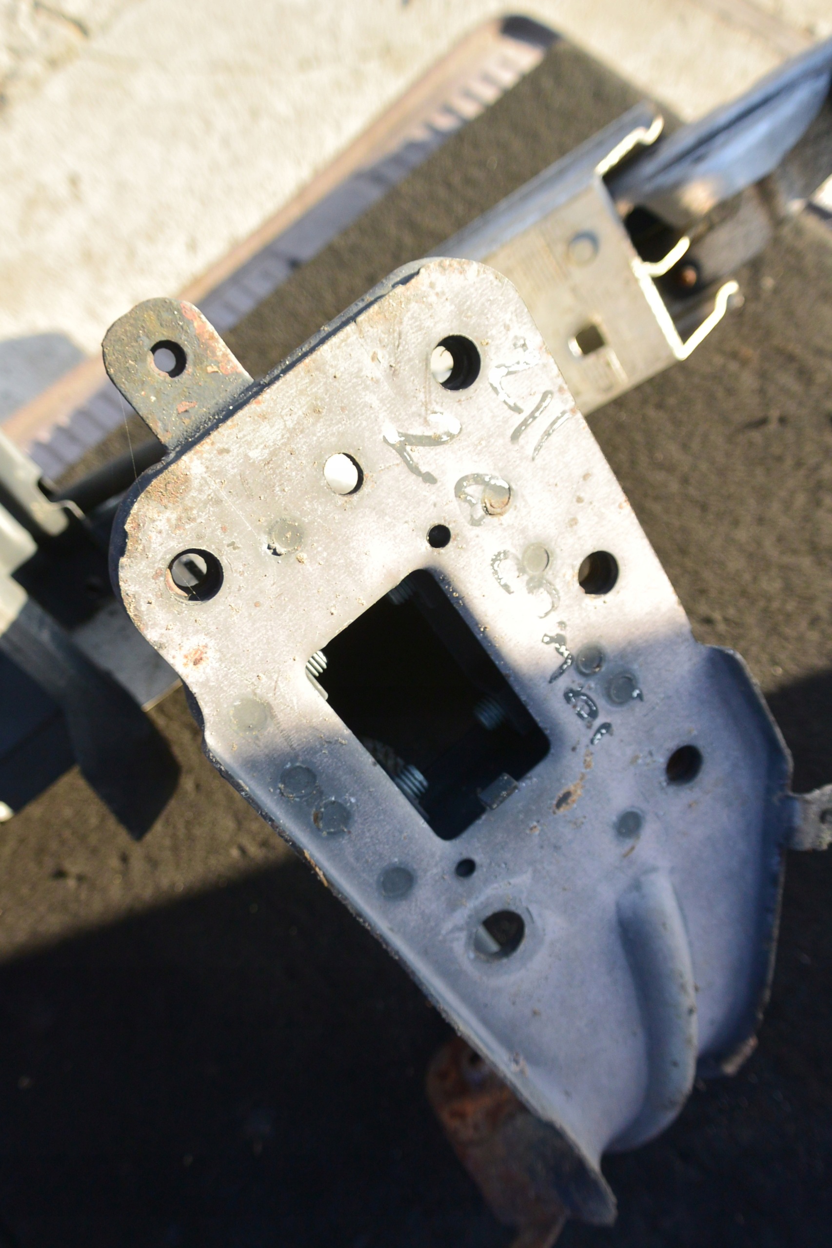 OKULAR left right sider front body wall MERCEDES-BENZ E-KLASA W211