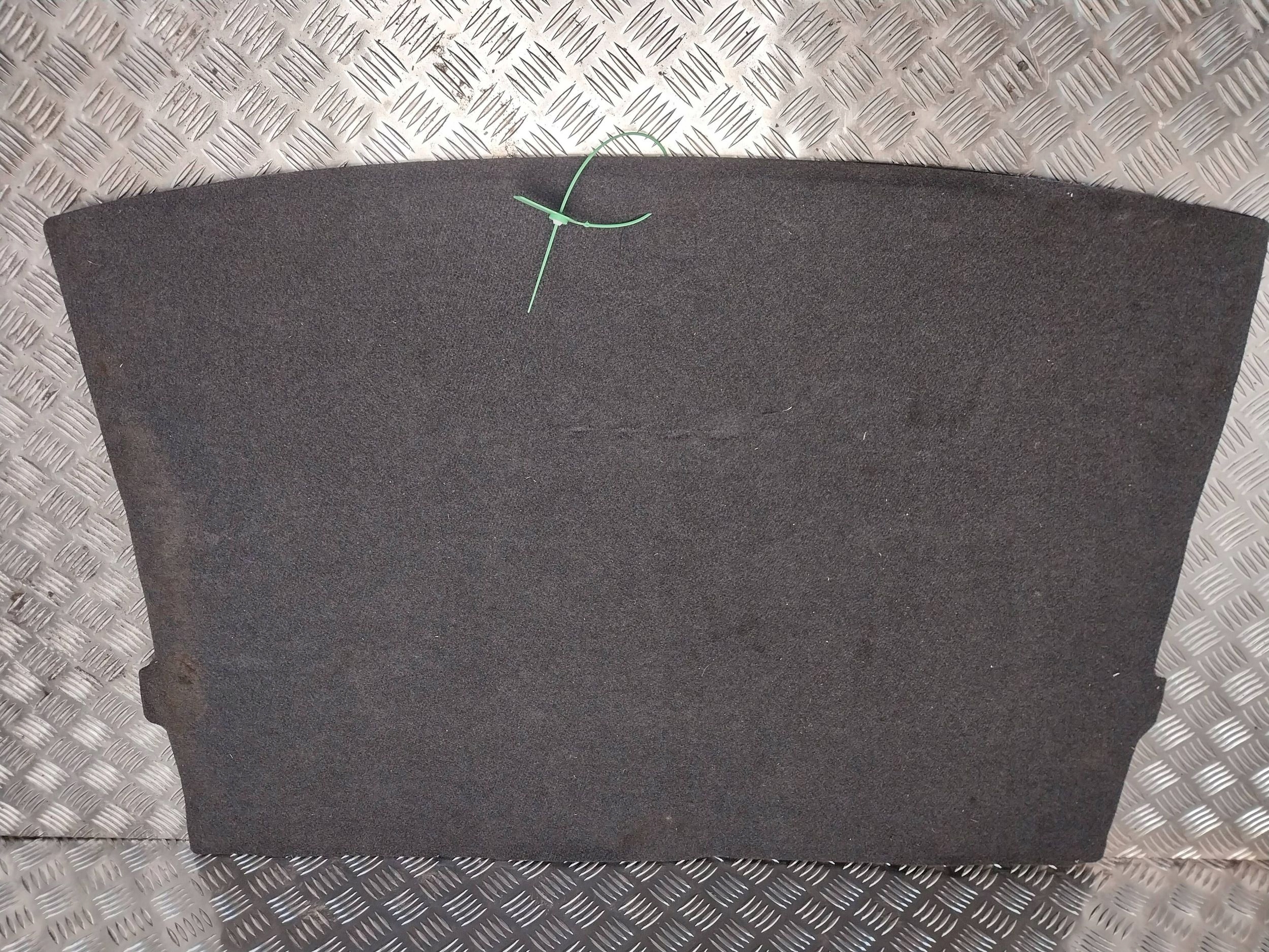mats floor boot 5G6863463B VW GOLF VII