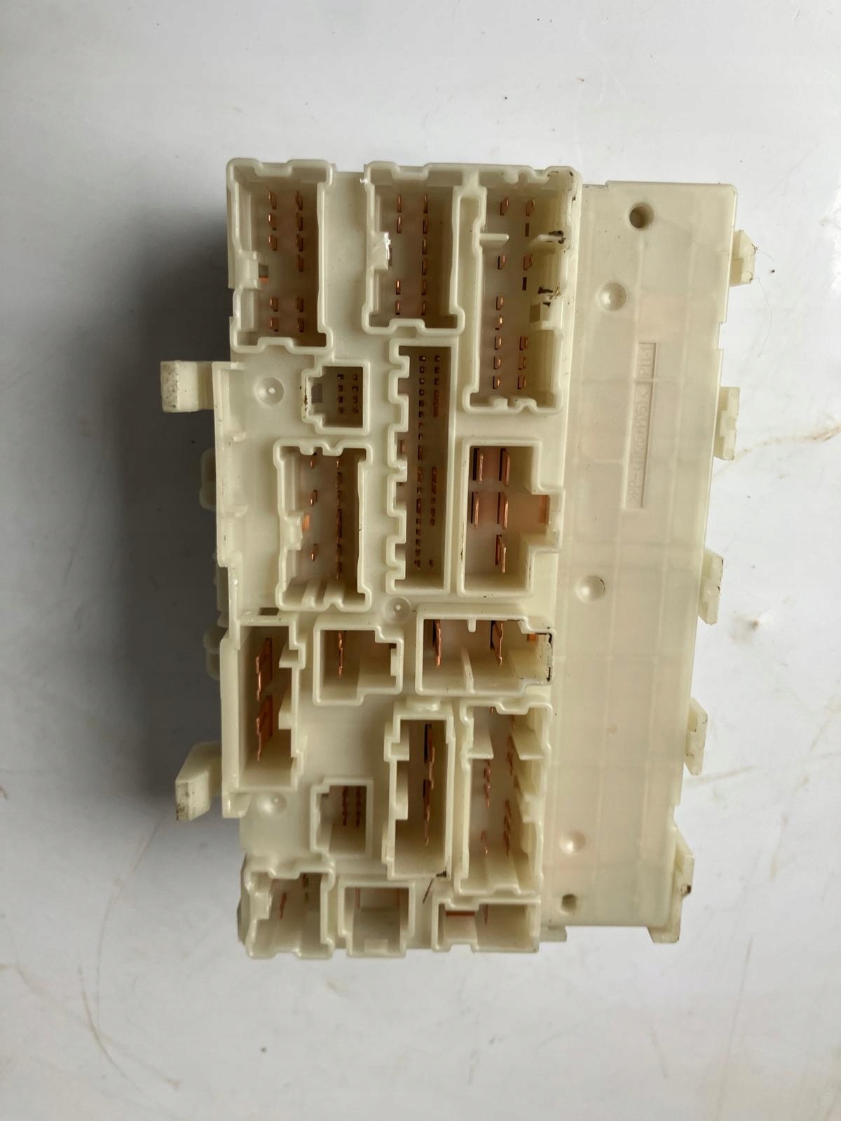 Module fusibles RENAULT MEGANE V E-TECH 243802061R