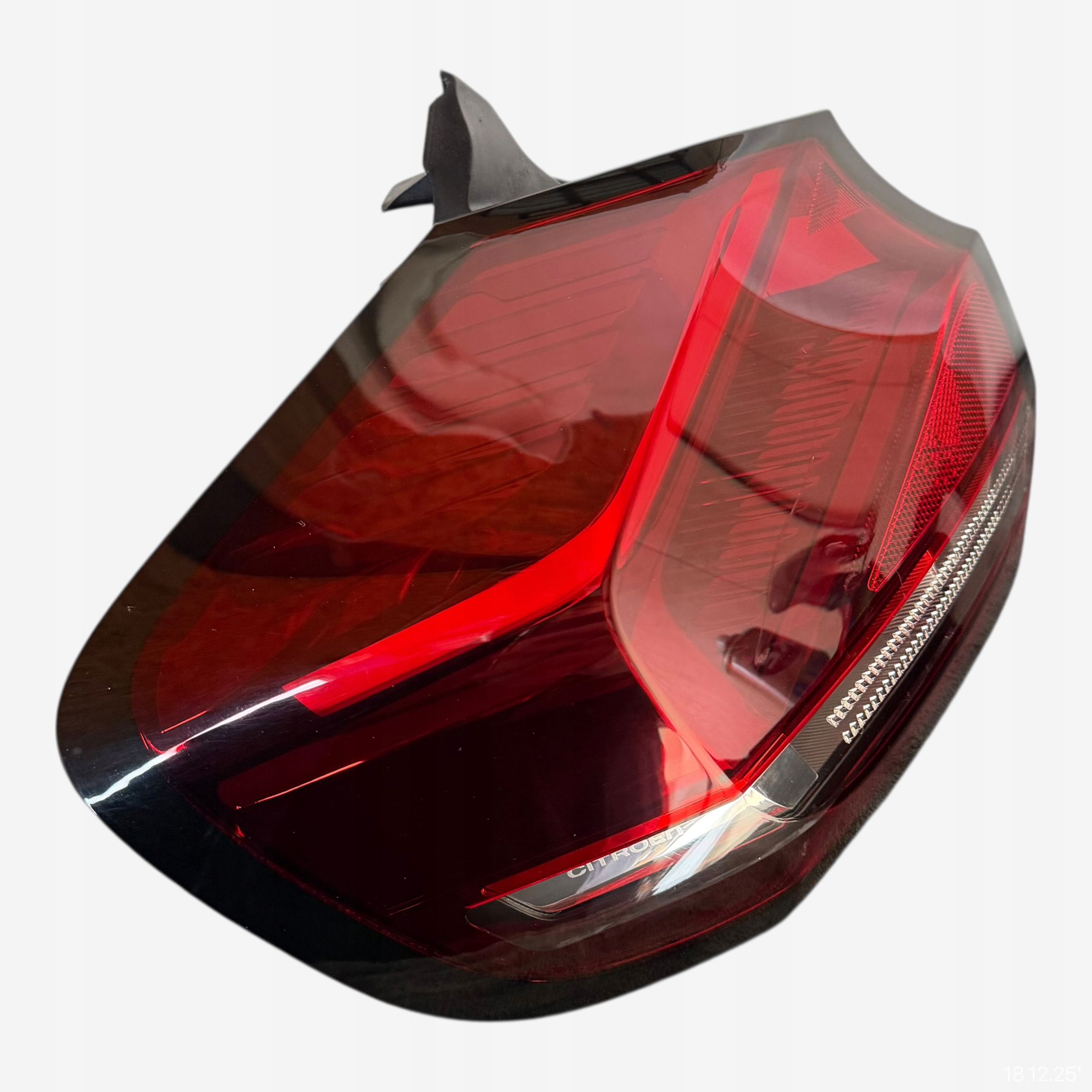light rear right CITROEN C4 III 2022 ROK 9831100080