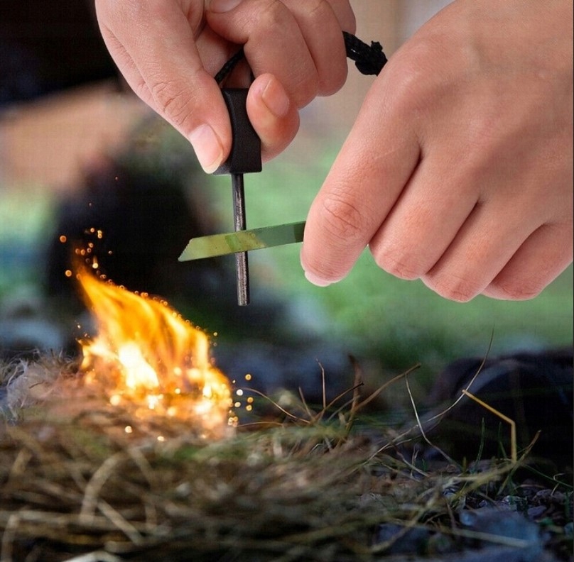 WIECZNA ZAPAŁKA KRZESIWO MAGNEZOWE SURVIVAL BRELOK AMERYKAŃSKIE MOCNE Kod producenta xj3681