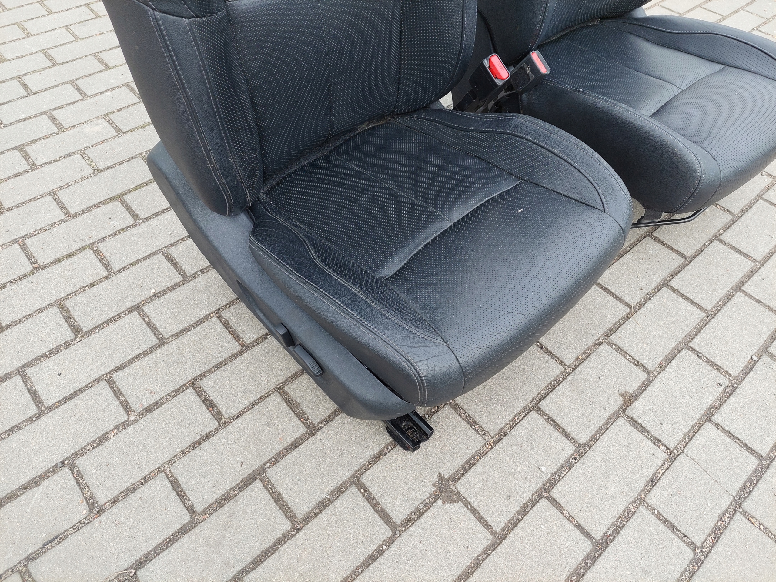 seat front front right NISSAN QASHQAI II 2 J11