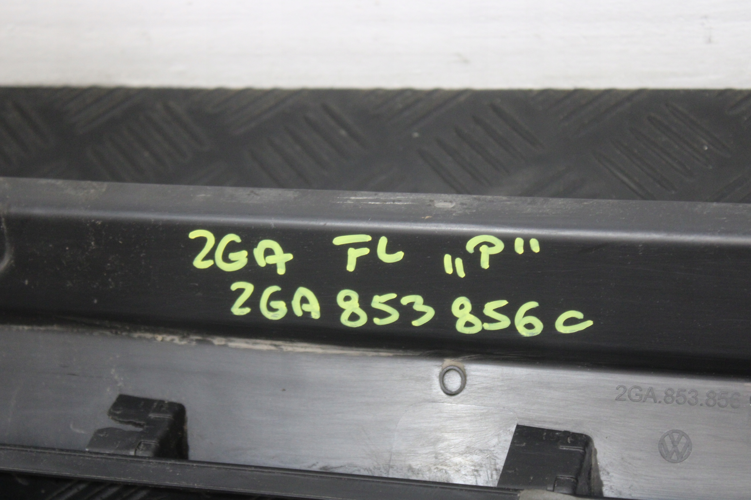 cap threshold threshold right 2GA853856C VW T-ROC 2GA LIFT FL
