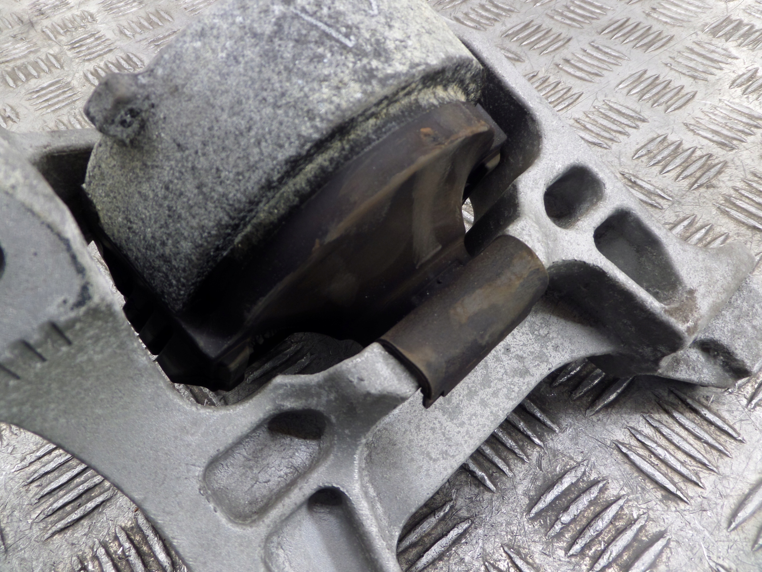 holder engine mount MAZDA CX5 2.2D KD45K1442
