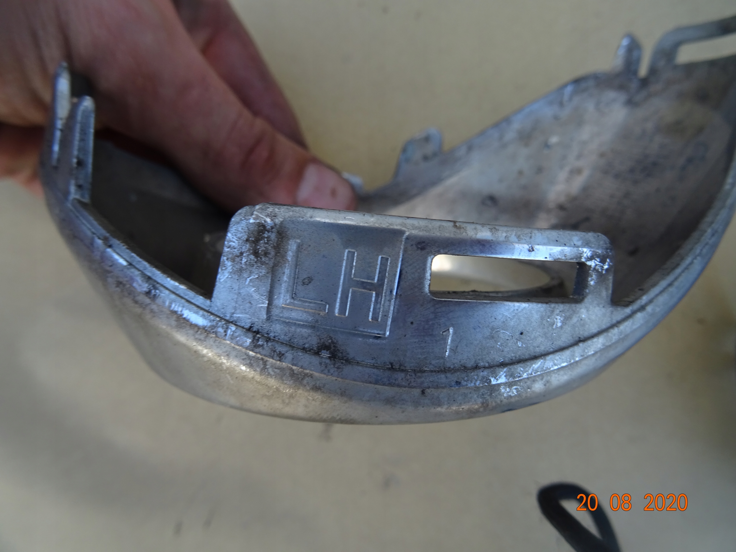 ZAŚLEPKA HALOGENU LEWA CHROM FORD FOCUS MK3 Typ samochodu Samochody osobowe