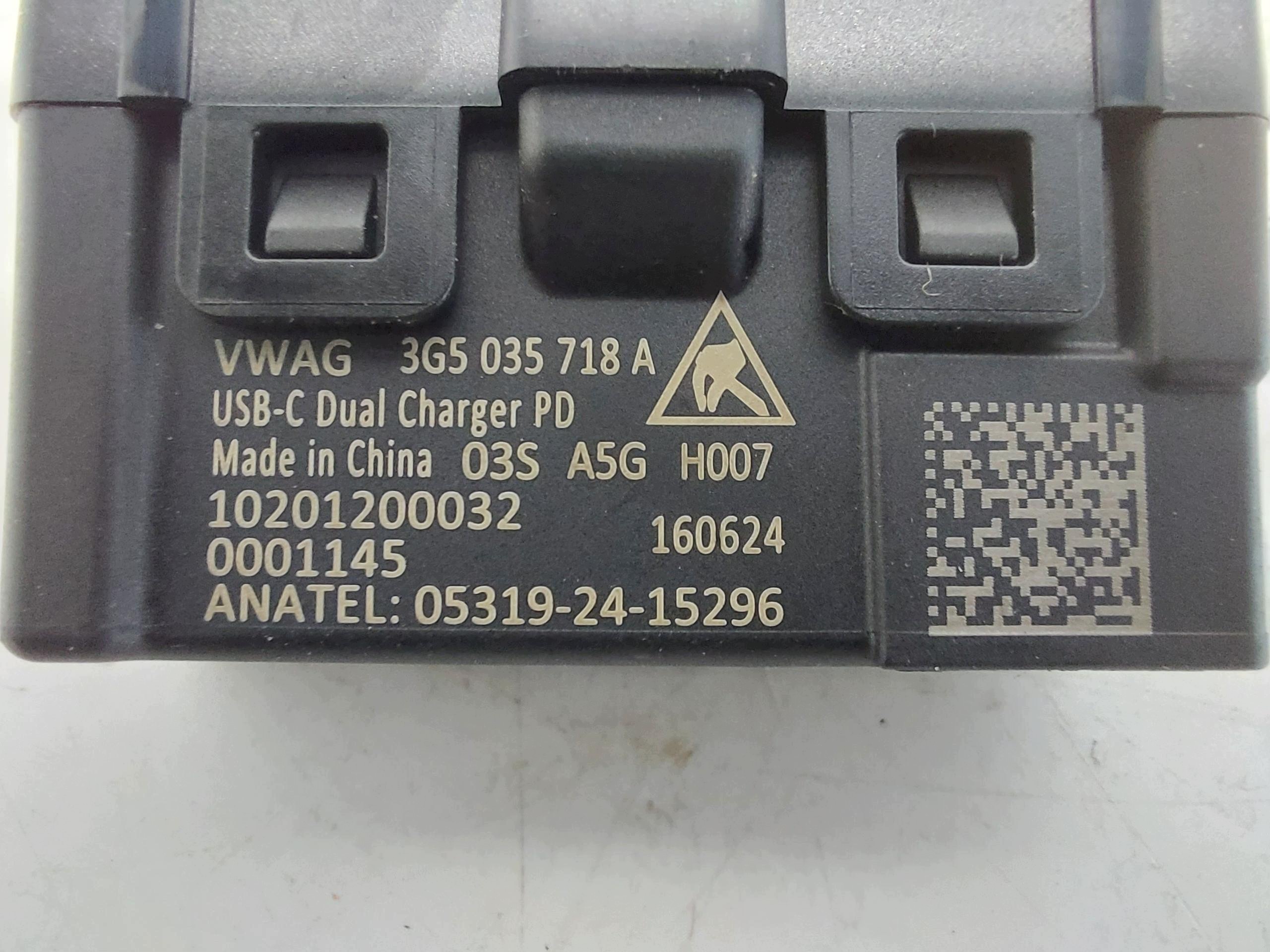 VW ID4 11A , 2024r SUV 5D adapter USB 3G5035718A