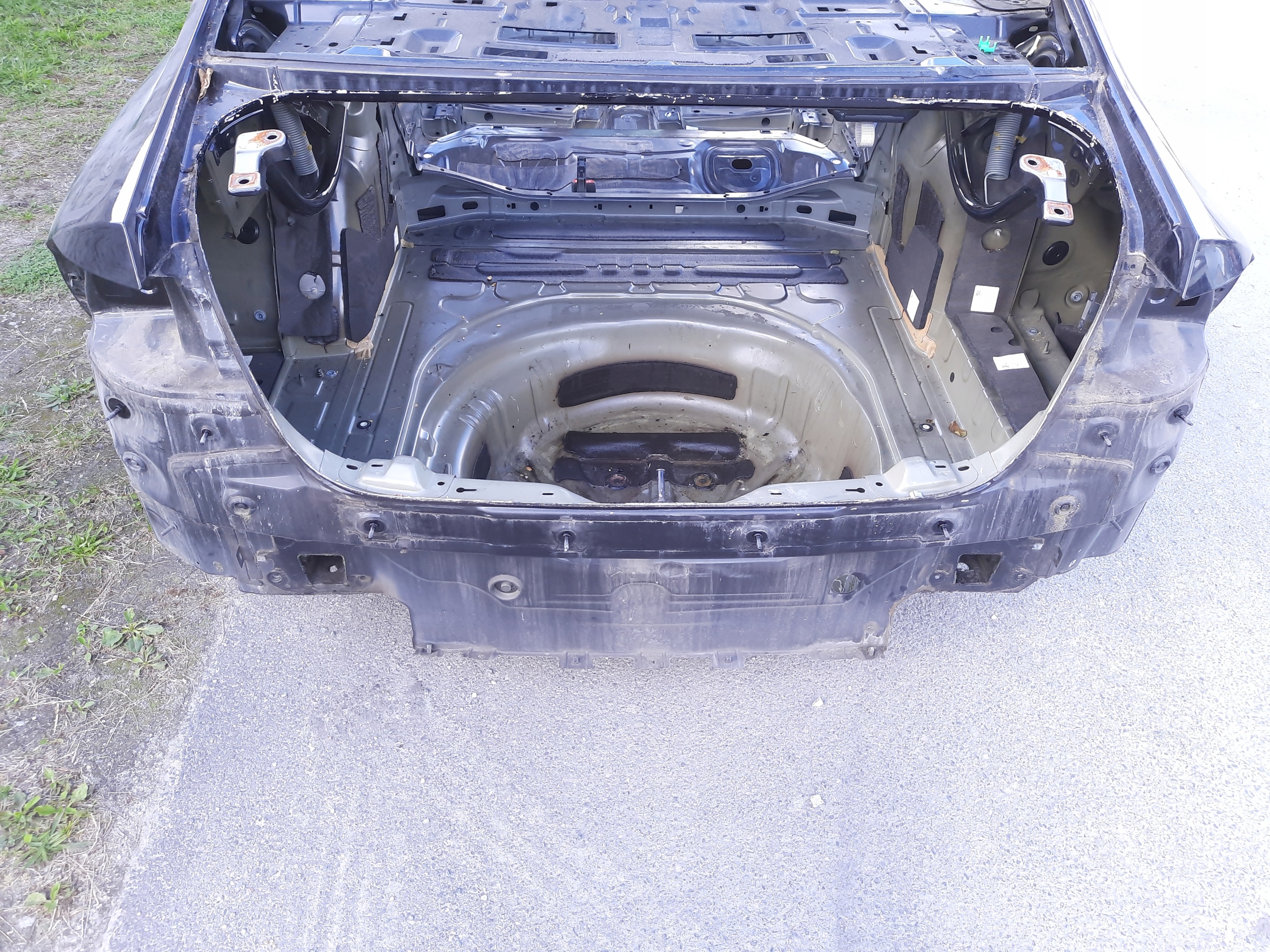 PASSAT B8 СЕДАН Lc9a ПЕРЕДНЯ ПАНЕЛЬ ЗАД. ЗАДНІЙ ВАННА