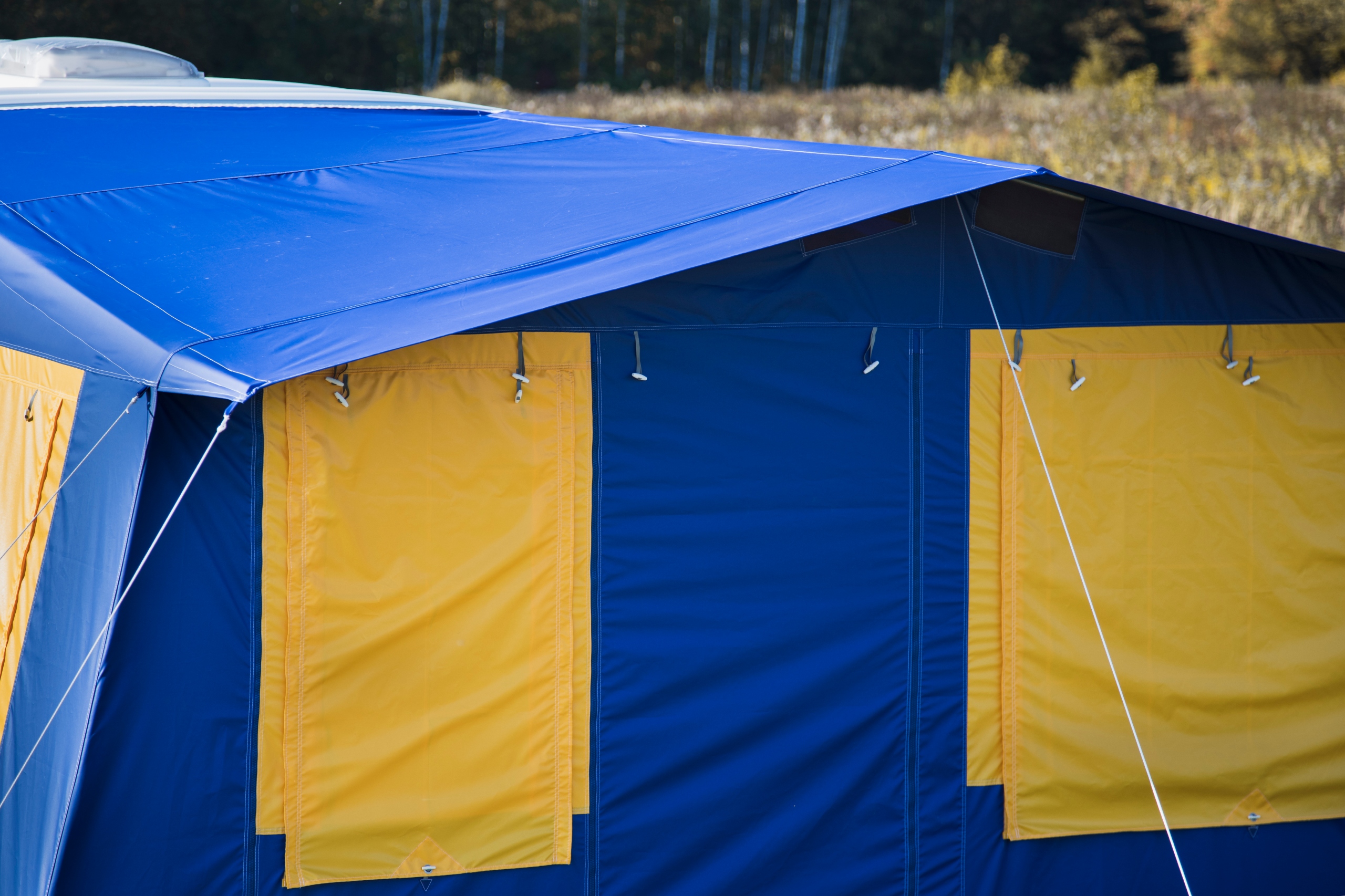 Przedsionek do przyczepy Niewiadów n126ED dach Ten Cate plus podłoga