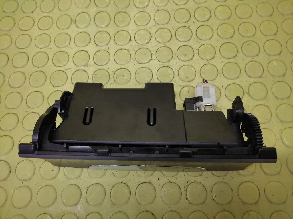VW PASSAT B6 ashtray 3C0863284