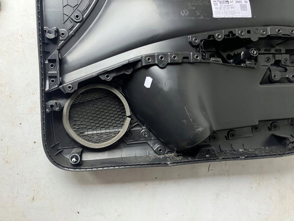 side door left front VW POLO 2G