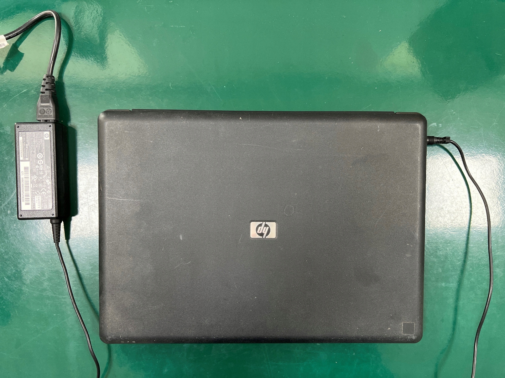 HP G6065EM AMD ATHLON 64 X2 15,6 2048 (DDR2) 160GB DVDRW VISTA HB WIFI KAM