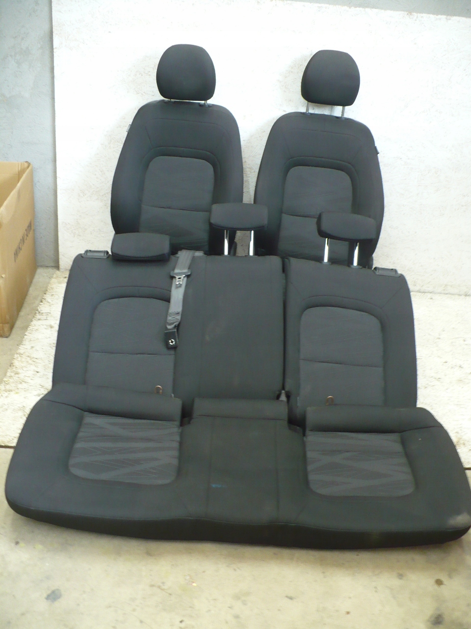 СТУЛ ПРАВЫЙ СИДЕНИЕ ЗАД. KIA PRO CEED II 12-17 ДАЛЕЕ ЕВРОПА 3 ДВЕРИ AIRBAG