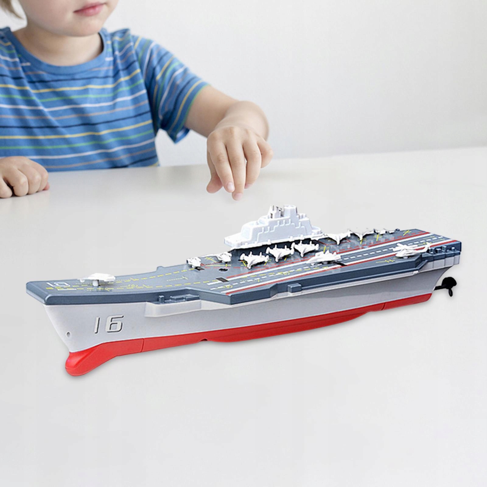 Model statku RC Model przewoźnika USB Akumulator Kod producenta koolsoo-61056617