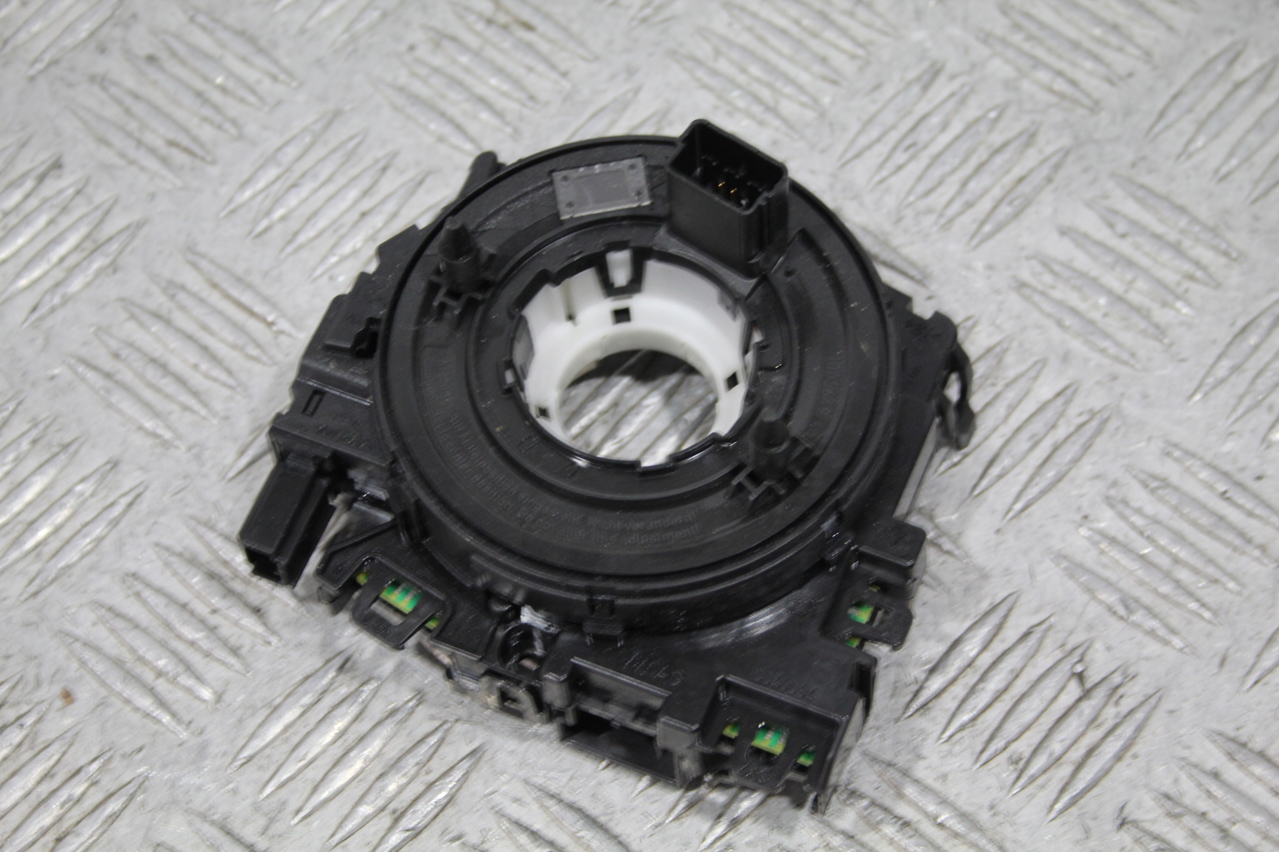 ring below steering wheel, SEAT ATECA 575 576 5Q0953549F