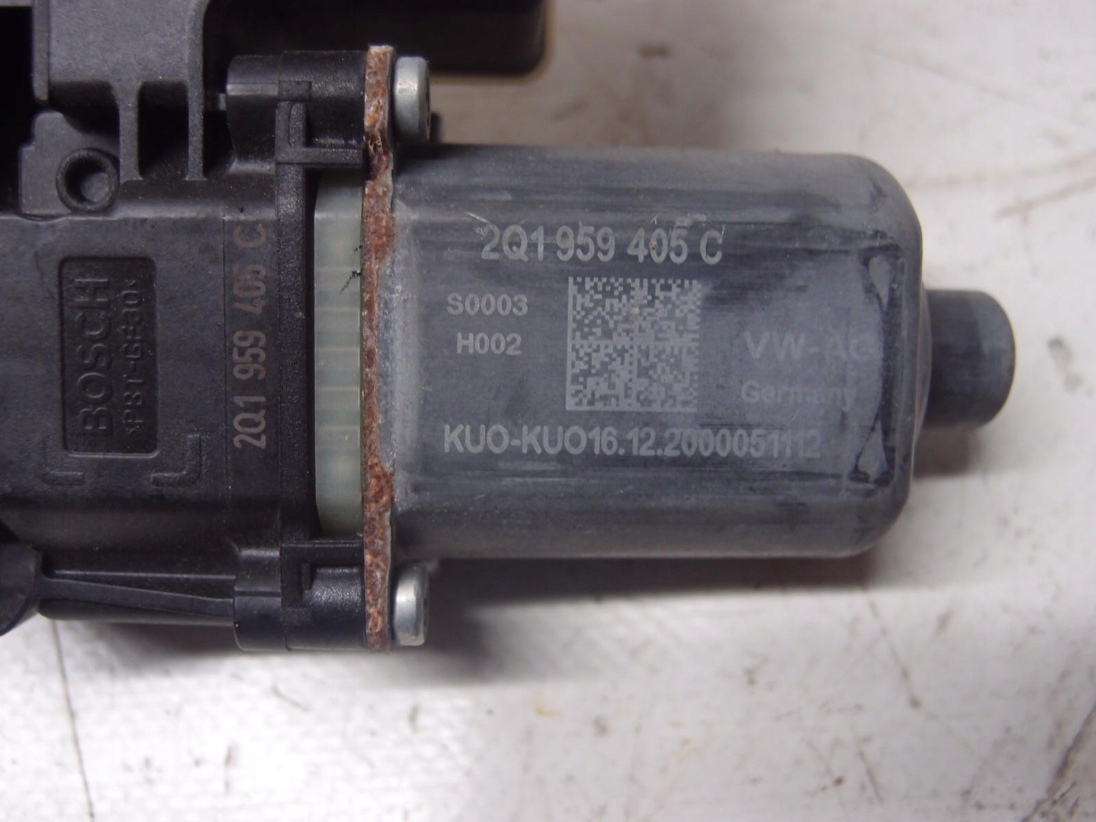 SILNICZEK SZYBY LEWY PRZÓD SEAT ARONA 2Q1959405C Typ samochodu Samochody osobowe