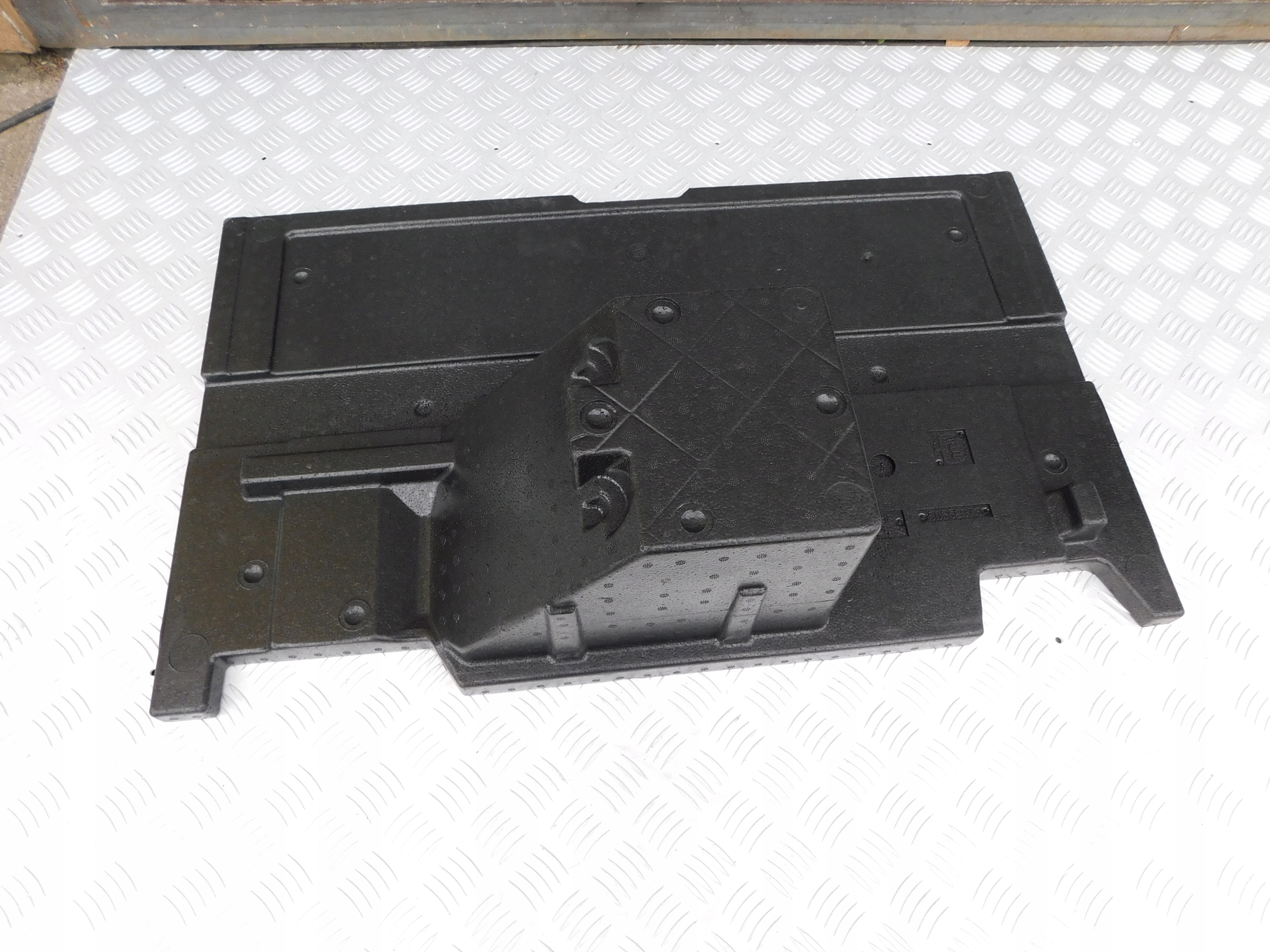 Alfa Romeo Giulia Quadrifoglio QV pianki wypełnienia bagażnika komplet Producent części Alfa Romeo OE