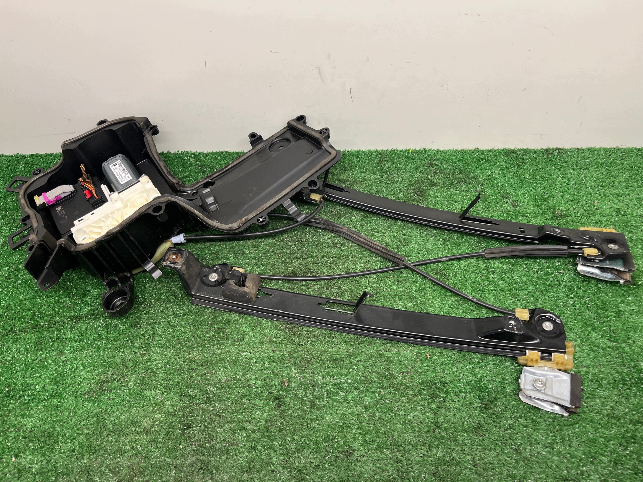 ELE mechanism windows right front SEAT LEON 2 1P0837402S