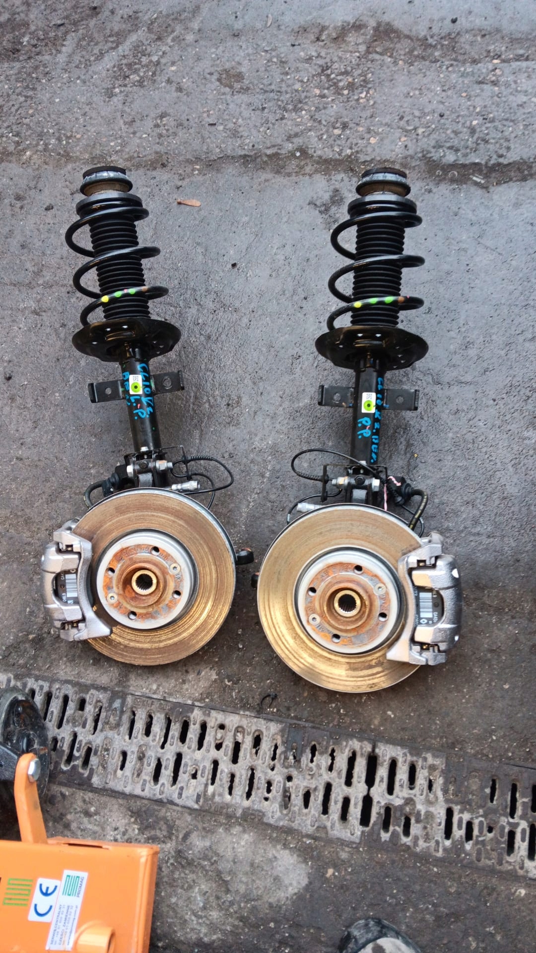 ZWROTNICA PIASTA AMORTYZATOR MCPERSON RENAULT CLIO V 1. 6 E TECH 1.0 TCE