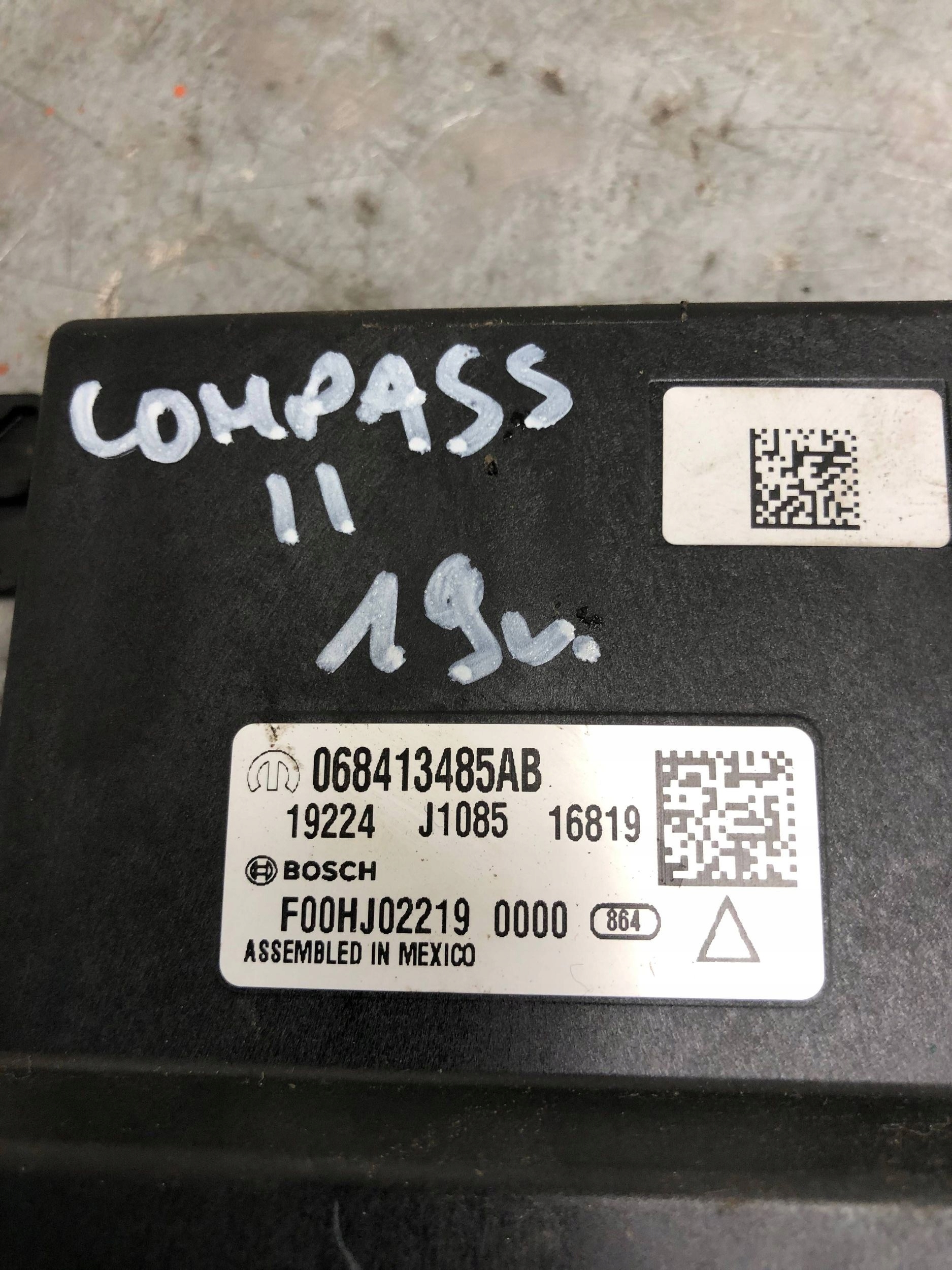 module control unit PDC JEEP COMPASS II 068413485AB