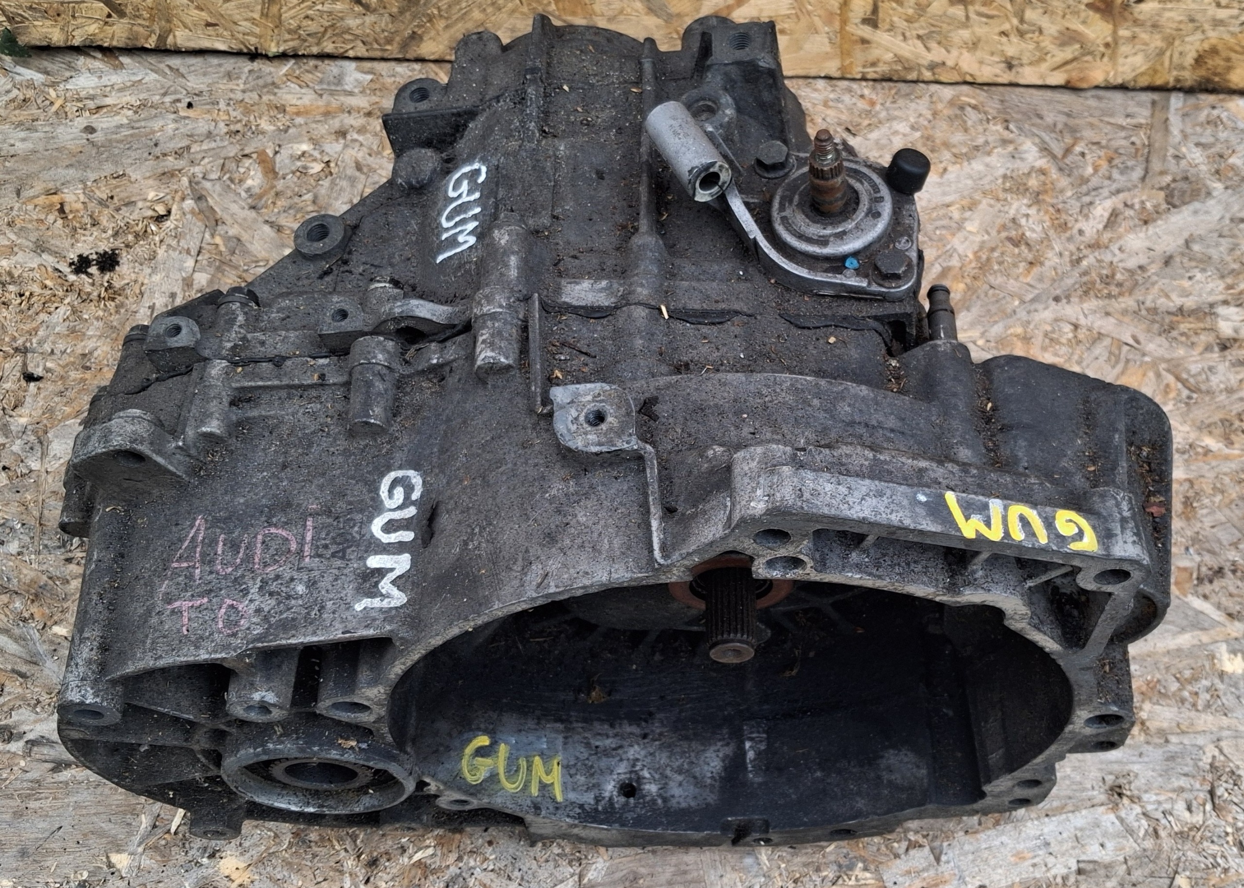 Getriebe MANUALANA AUDI A3 S3 8P 3.2 V6 GUM
