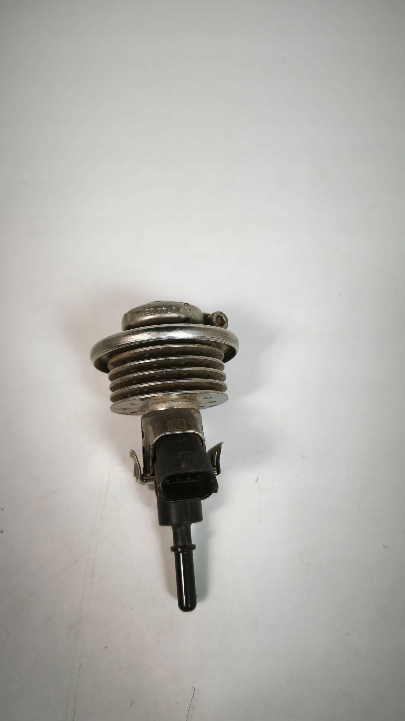 Opel Vivaro B Rnault Trafic III injector AdBlue 04440210453