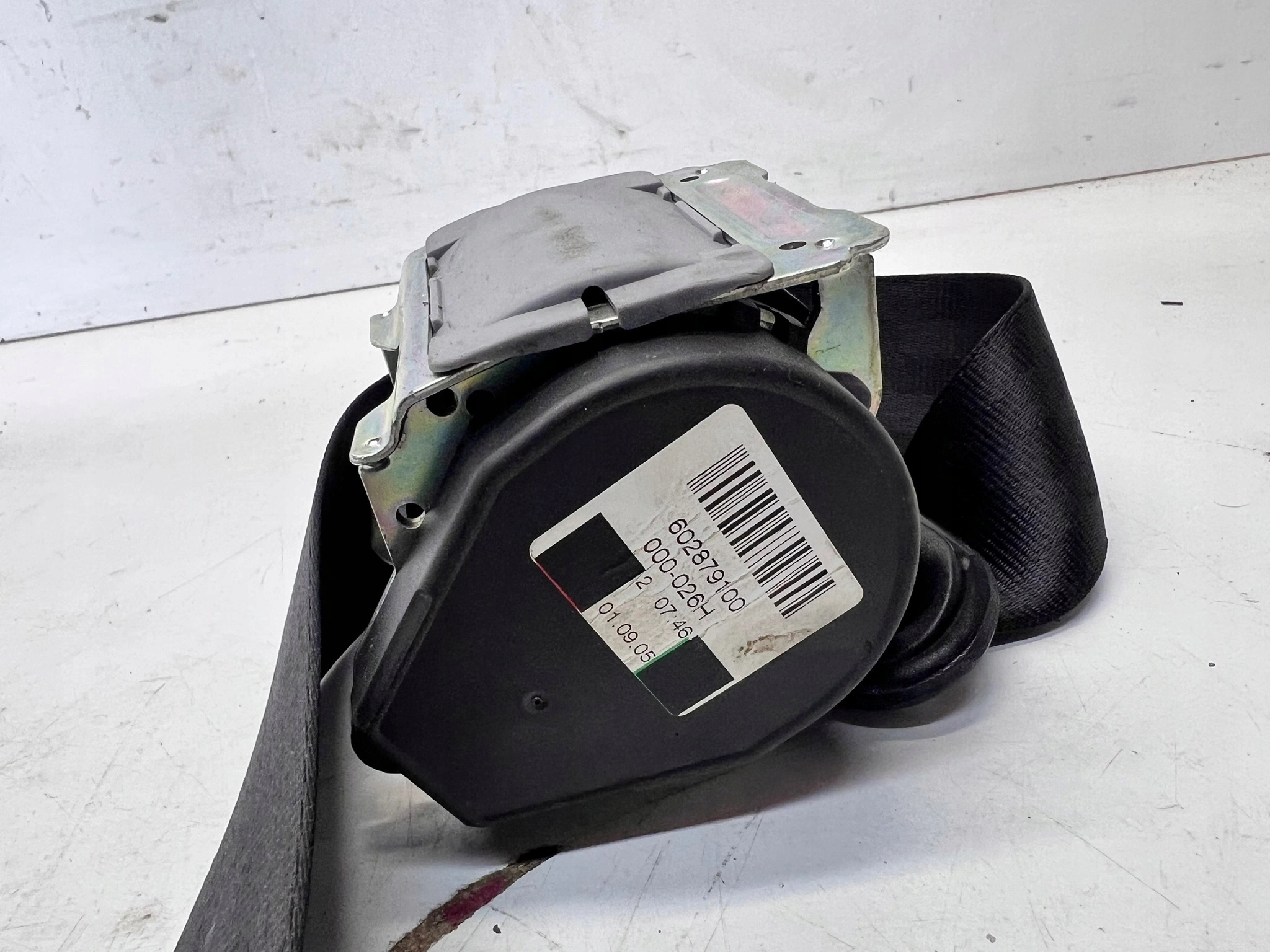 Gurten Sicherheits mitte heck AUDI A4 B7 8E5857807K
