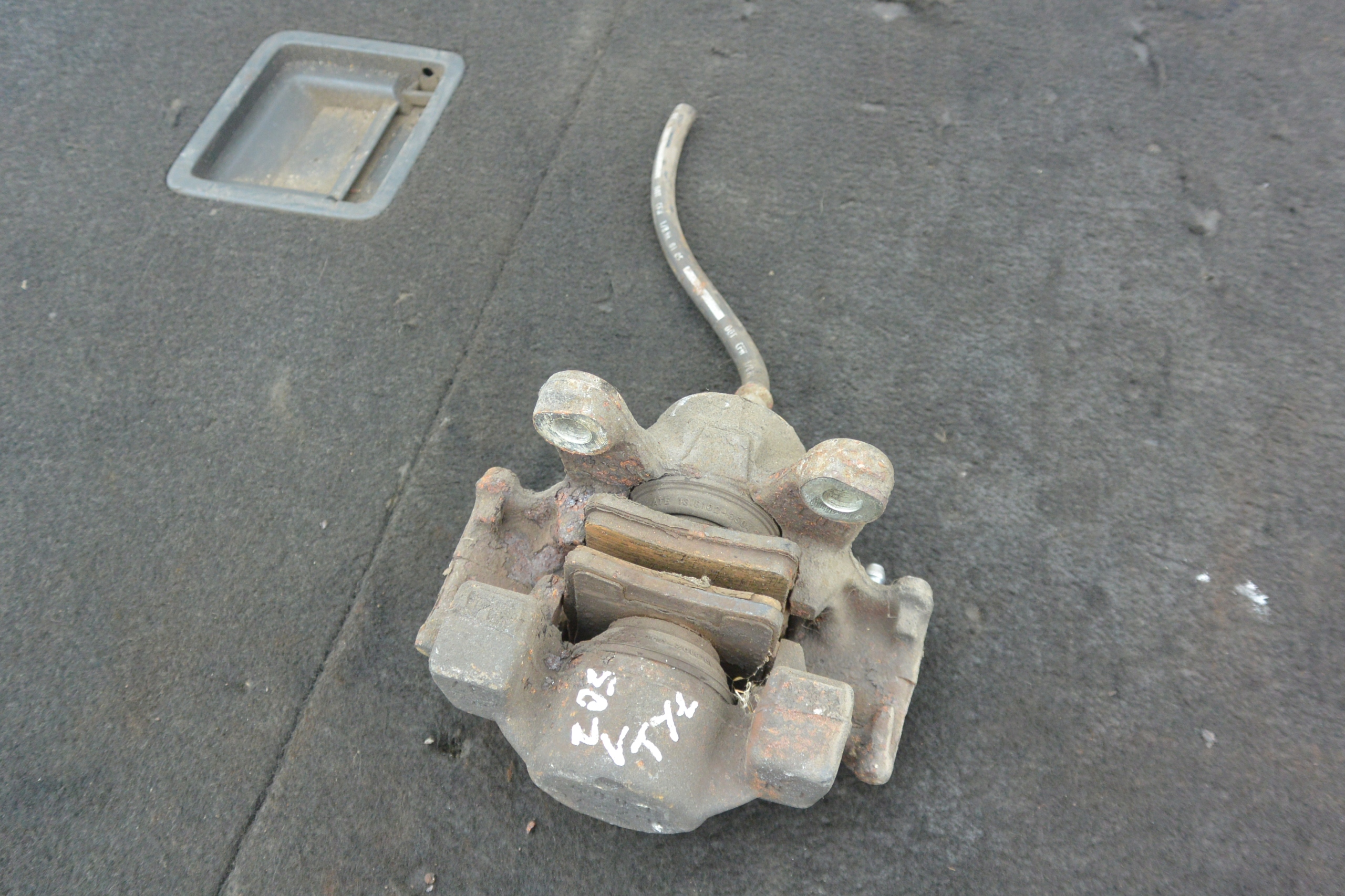 caliper brake right left front KPL MERCEDES W203 W209