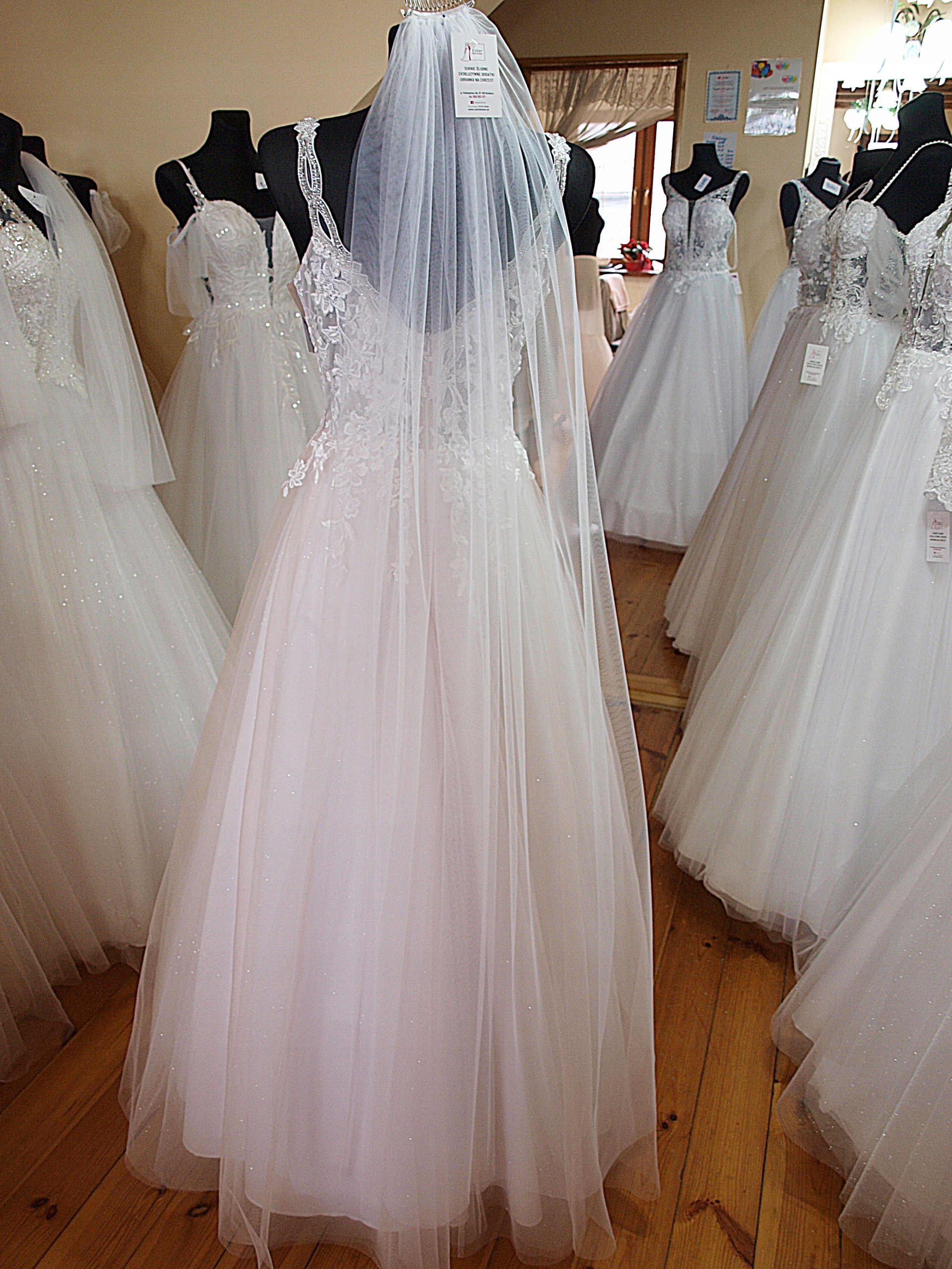 ŚLICZNY NOWY POJEDYNCZY BIAŁY WELON 150cm Długość całkowita 150 cm