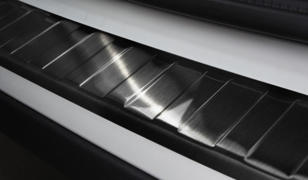 LISTWA NAKLADKA NA ZDERZAK BMW X1 F48 Installation side Rear
