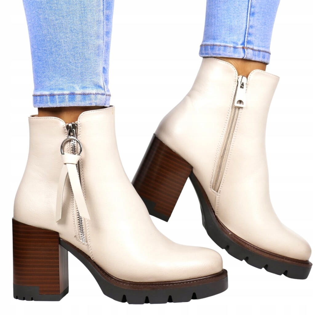 iButy Kotníkové Boty Na Podpatku Na Podšívce Béžové