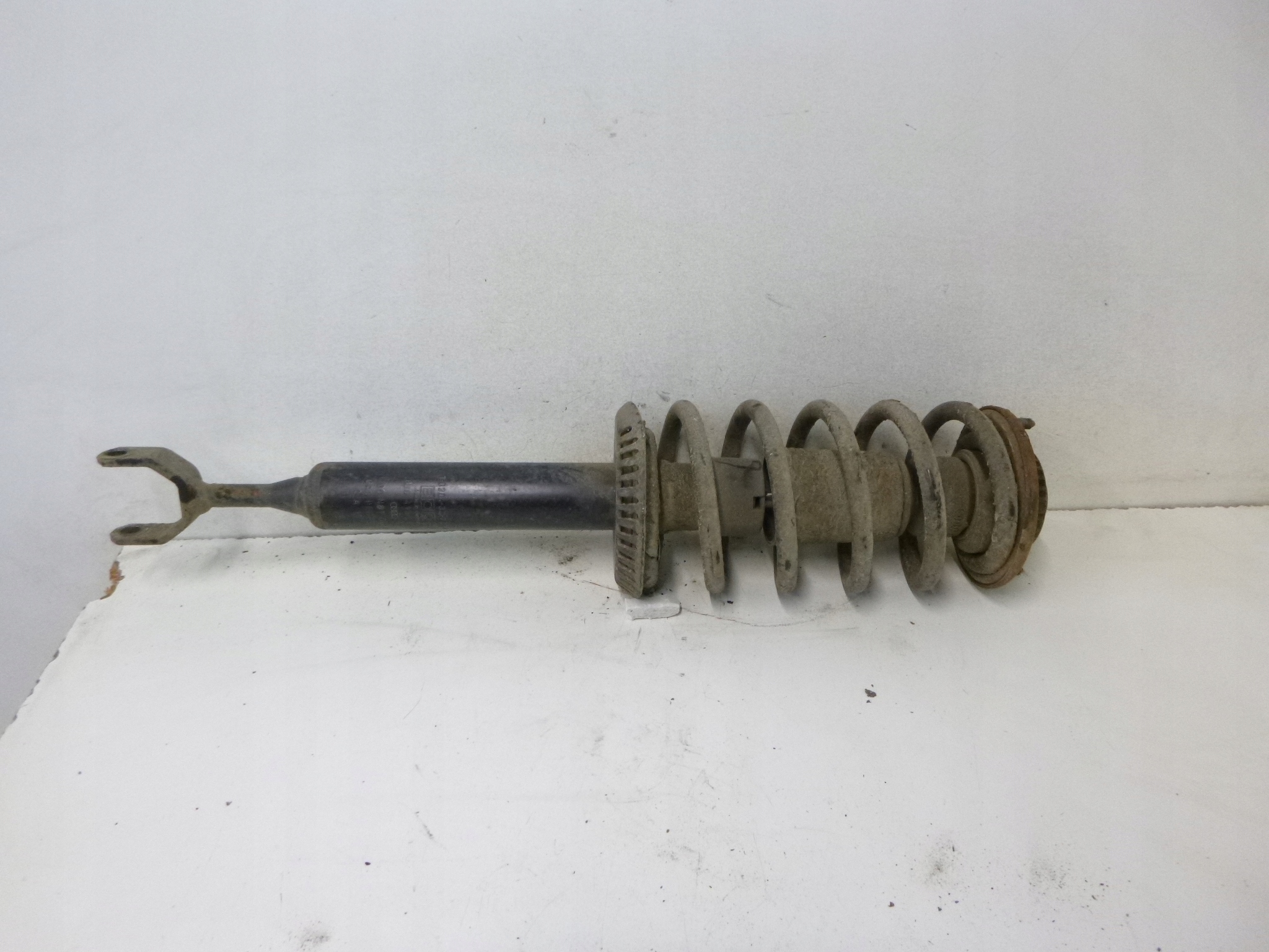 shock absorber front Audi A4 B5 1.6 1994 – 2001