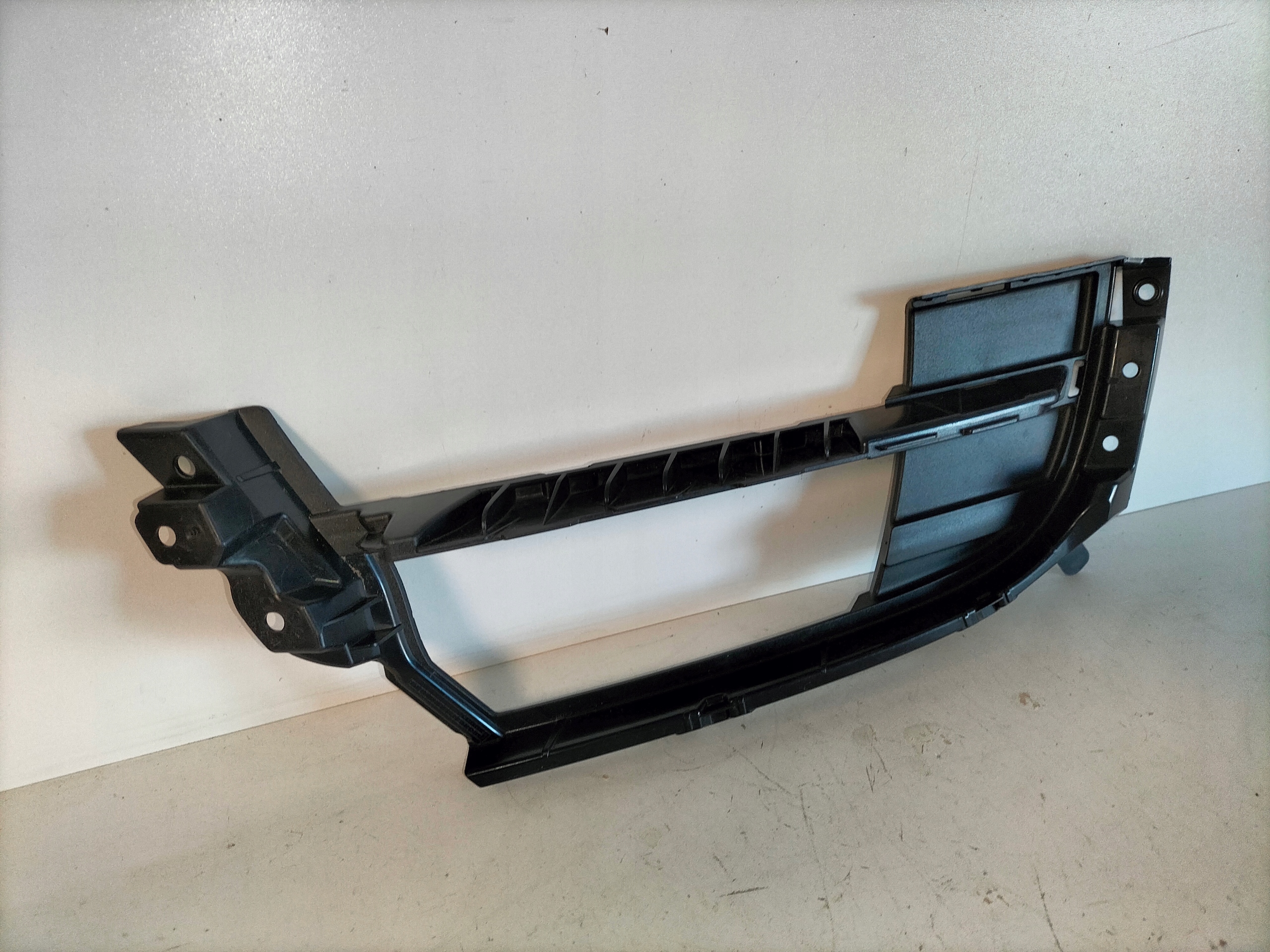 grille grid of a bumper front left PORSCHE PANAMERA II 971 16