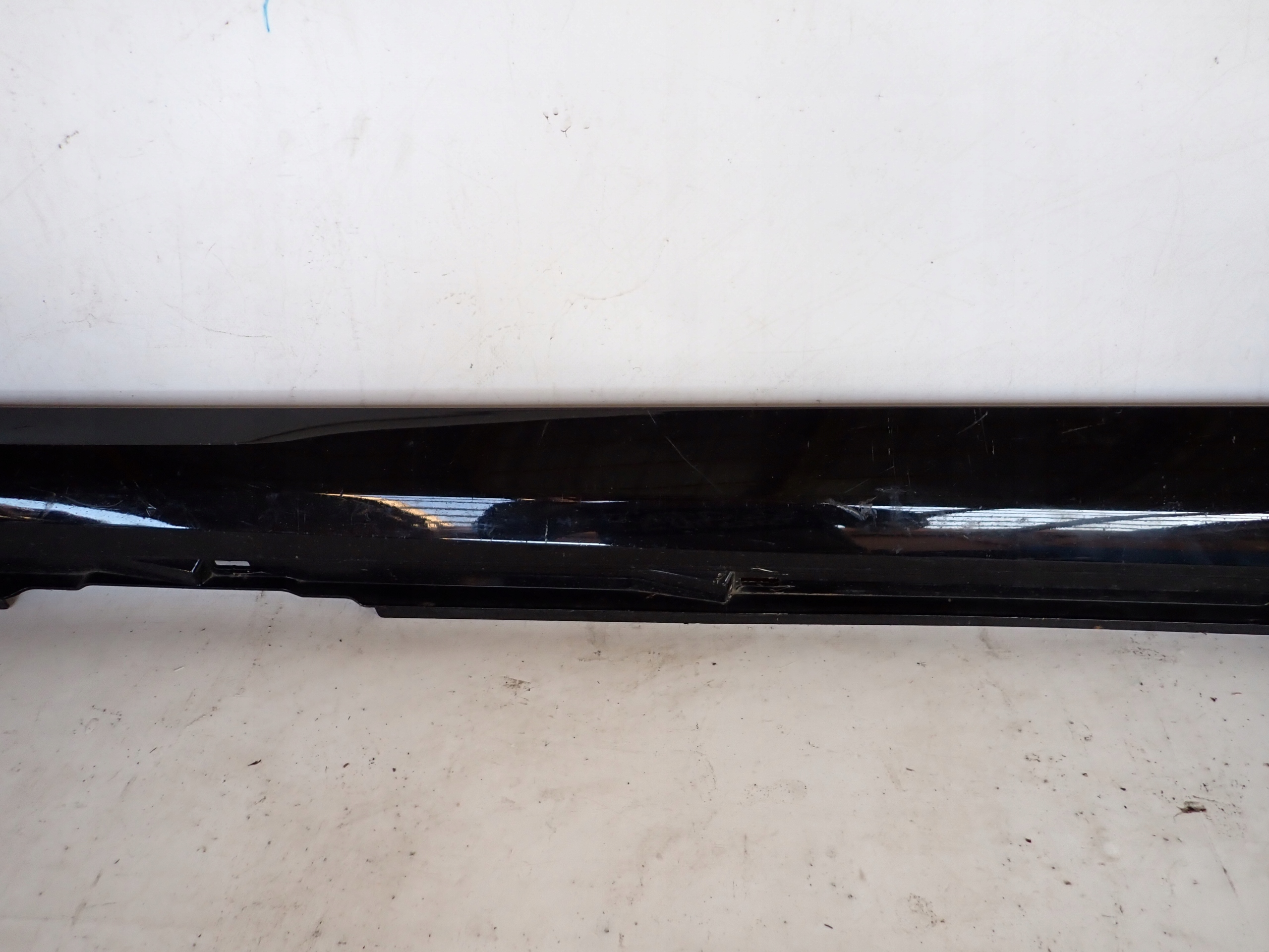 AUDI A6 C8 4K S-LINE 18- moulding threshold left threshold left
