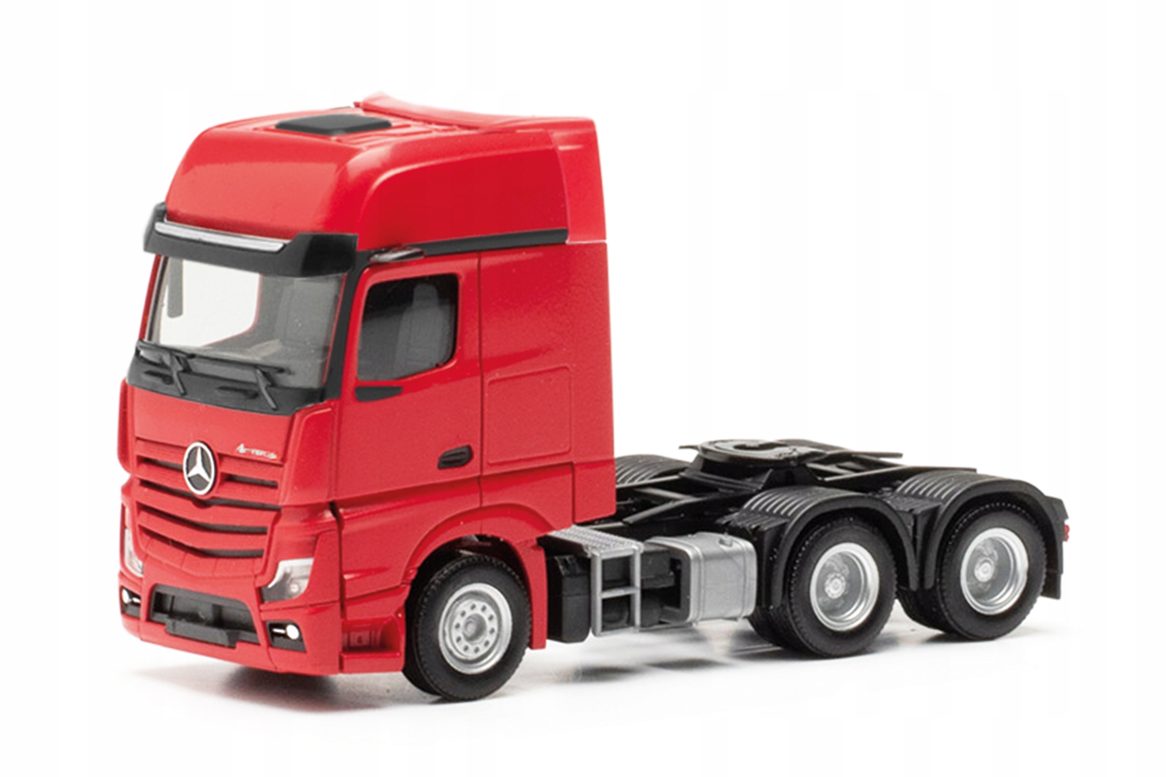 Herpa 317917 Mercedes-Benz Actros L Gigaspace (6x4)