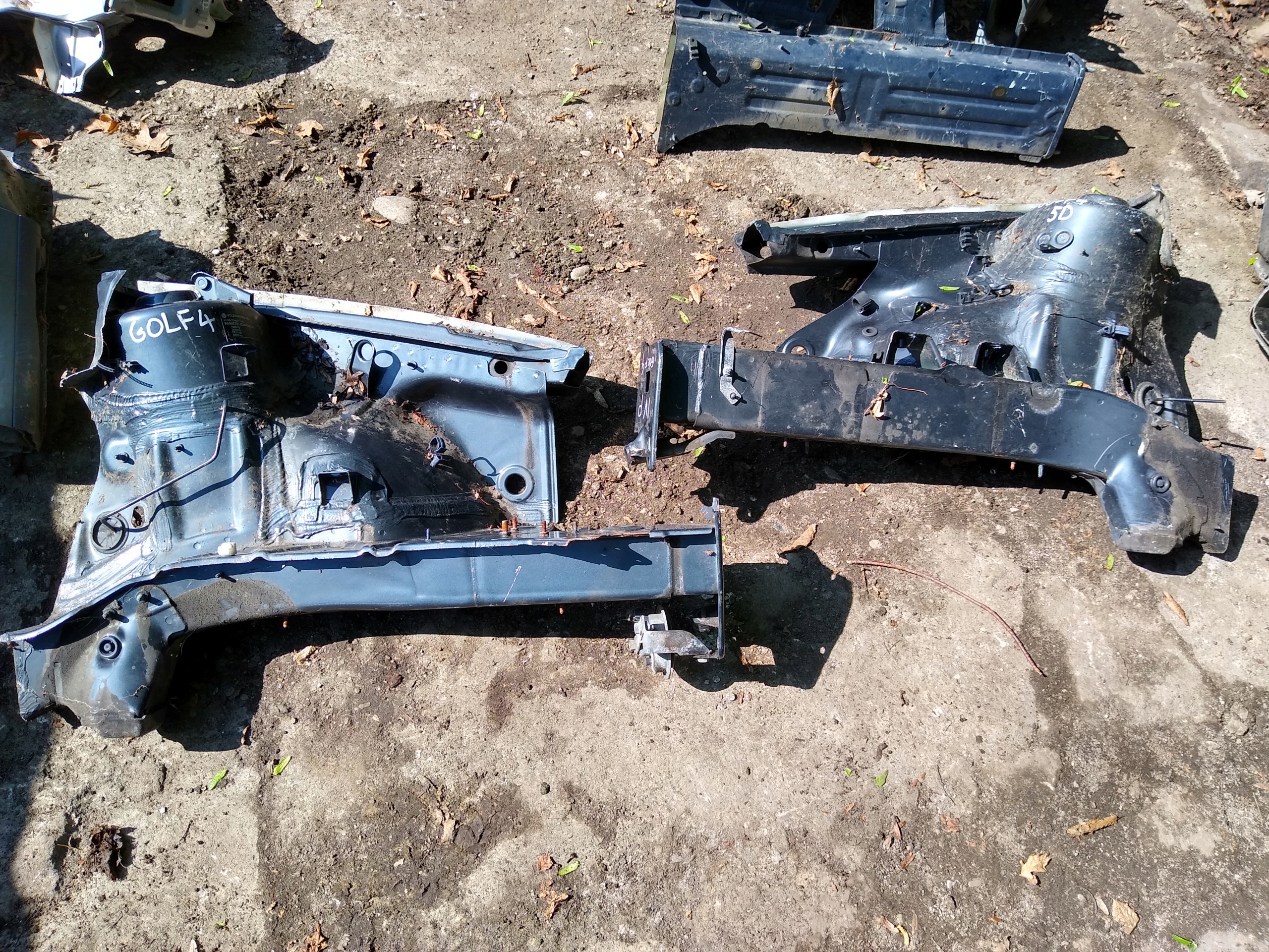 Гольф IV лонжерон правый