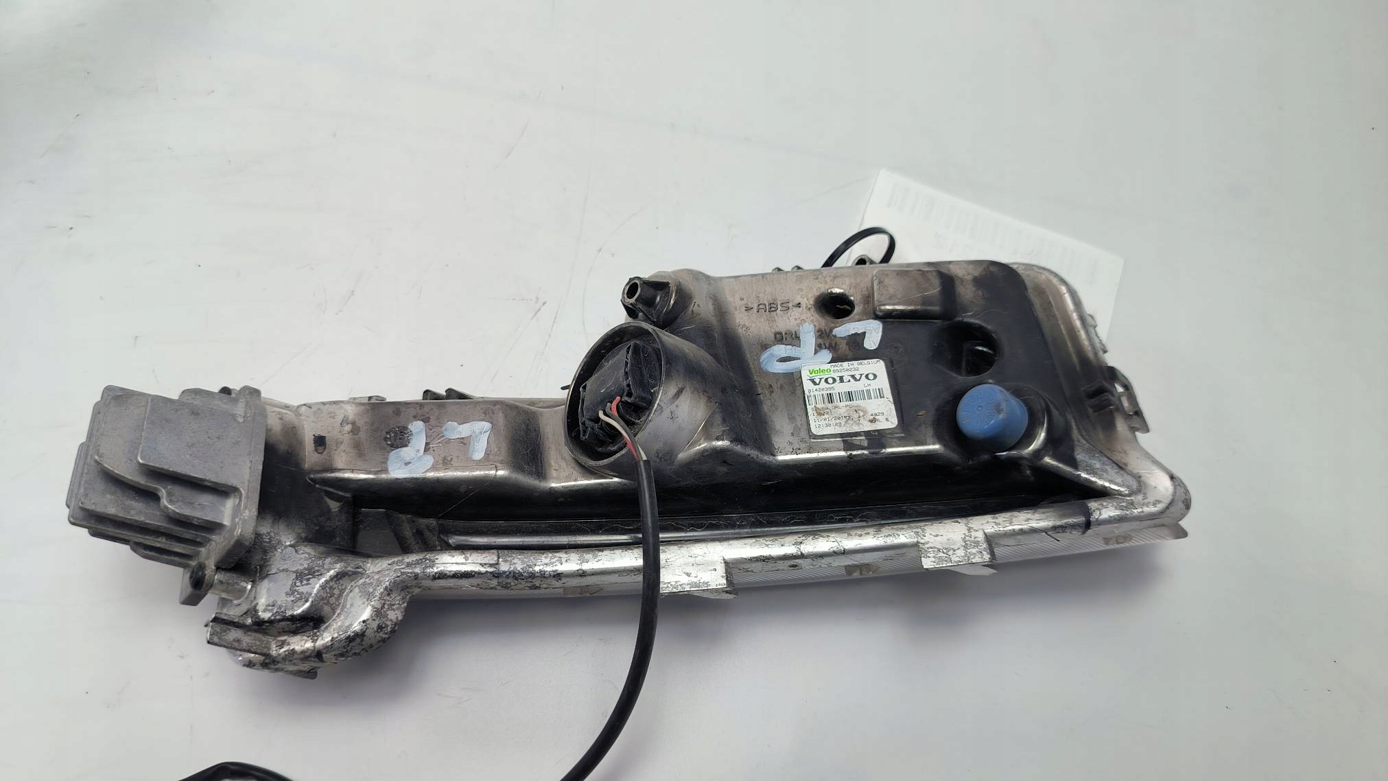 fog light left 31420395 VOLVO V60 and LIFT R-design