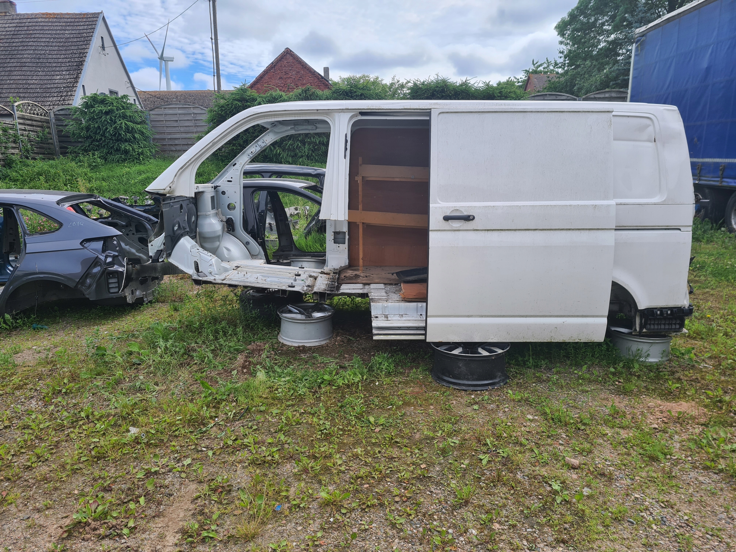 VW TRANSPORTER T6 2.0 TDI КУЗОВЩИНА ЧЕТВЕРТЬ ПЕРЕД ЗАД. КРИША