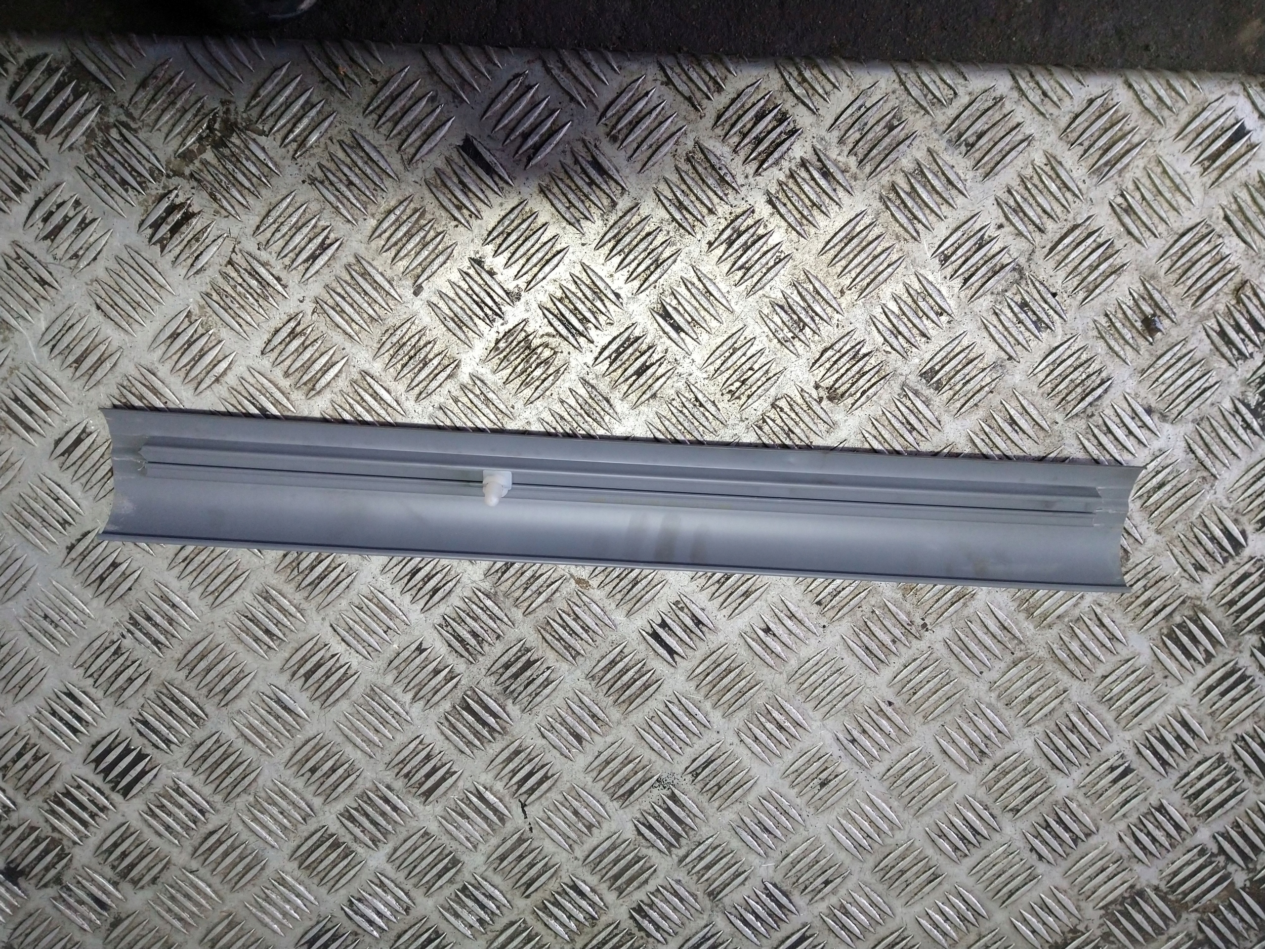 BMW E46 lišta prahová krytka vnitřní