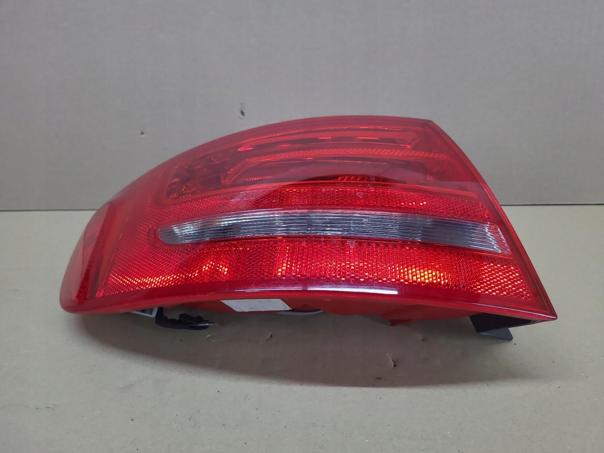 Licht hinten links Seite Audi A4 B8 2009 219701