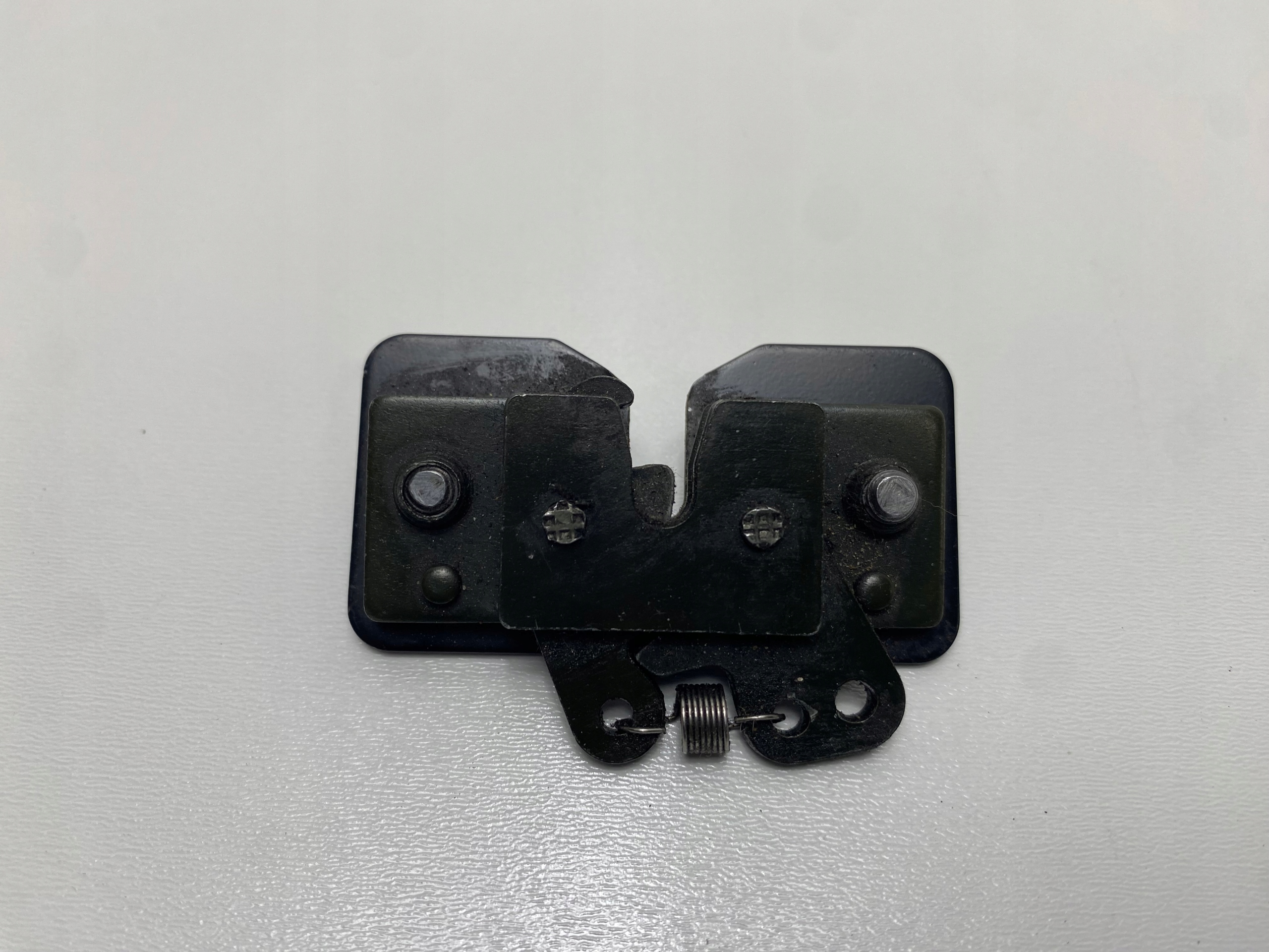 PEUGEOT SATELIS 125 ZAMEK SIEDZENIA