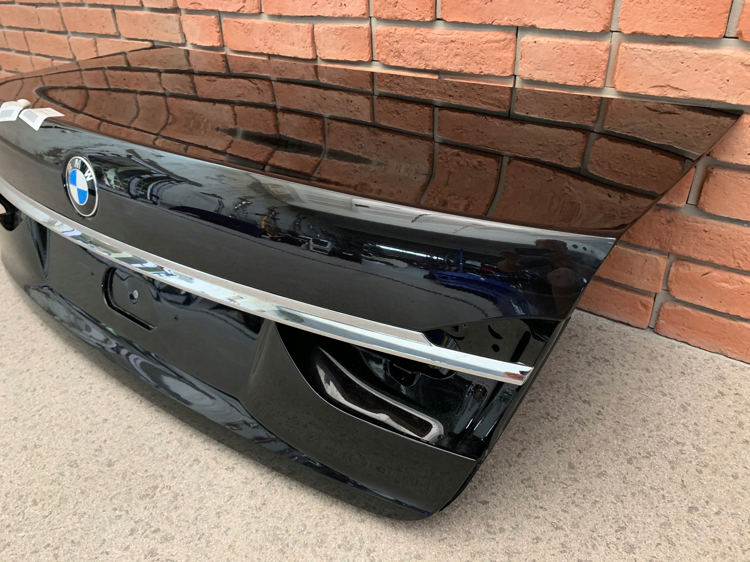 BMW 7 G11 G12 KLAPA BAGAŻNIKA TYŁ TYLNA KOLOR X14 Typ samochodu Samochody osobowe